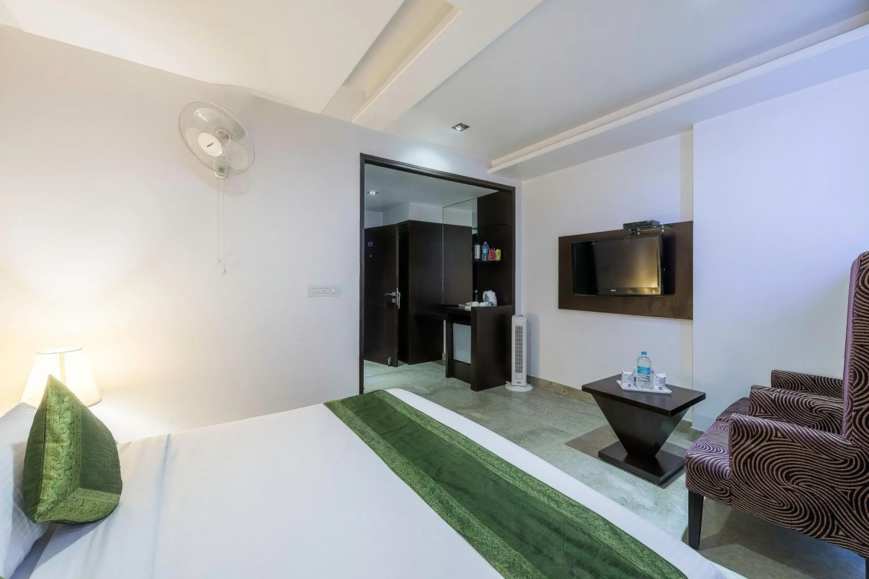 Bedroom in Hotel Raya Inn Bedroom in Hotel Raya Inn