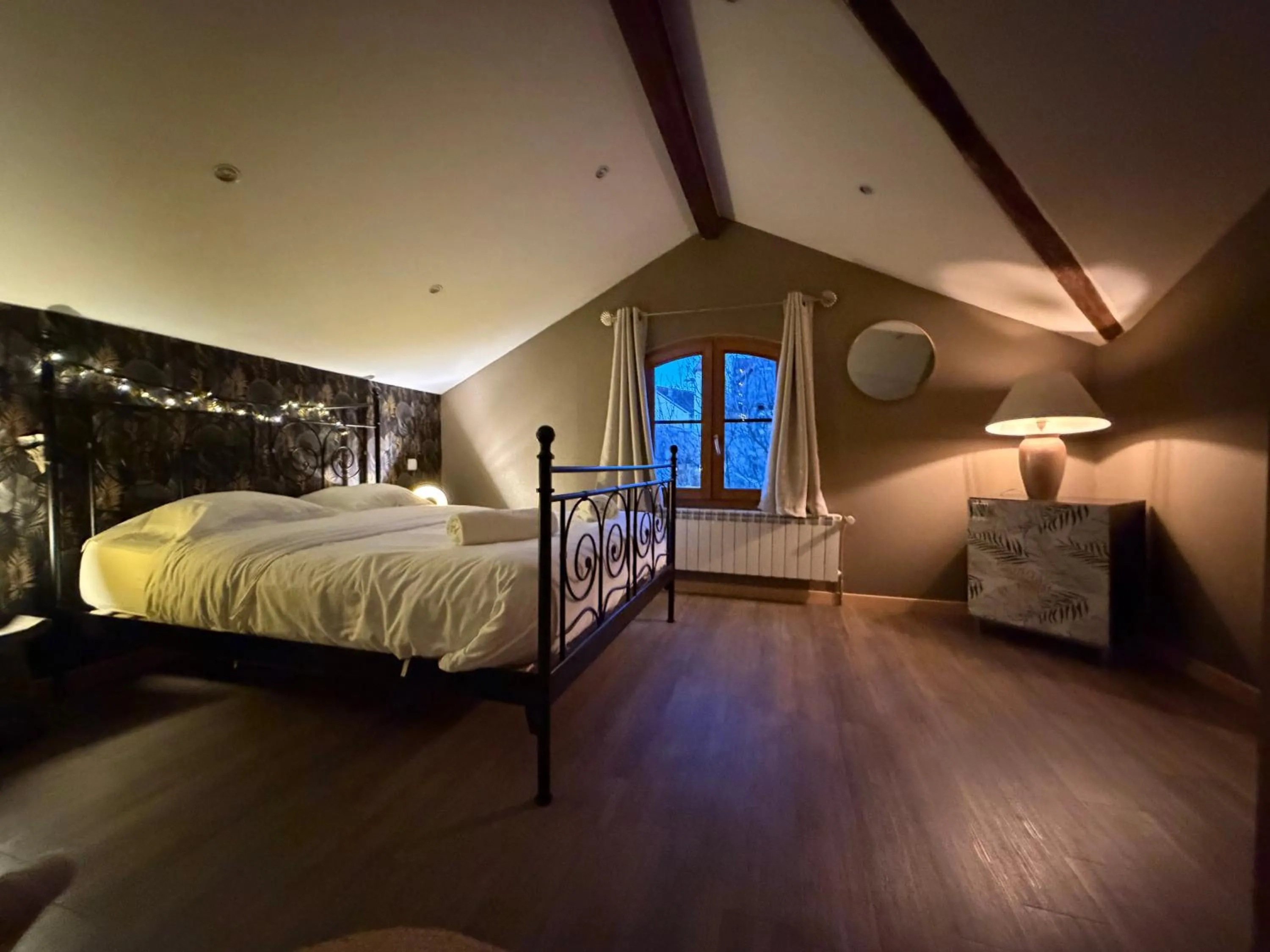 Bed in La Maison cachée du PAVILLON BELLEVUE