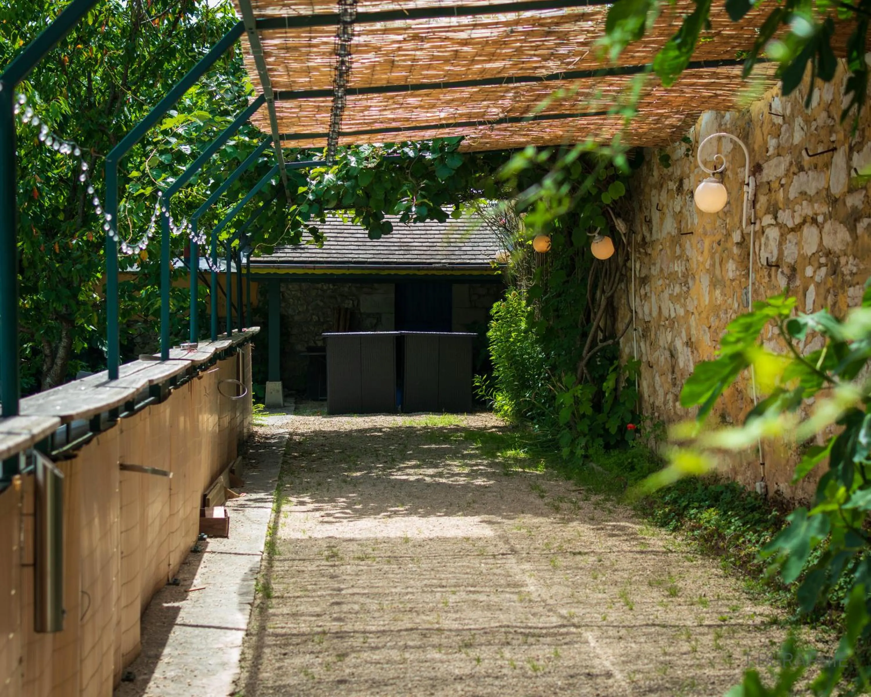 Garden in La Maison cachée du PAVILLON BELLEVUE