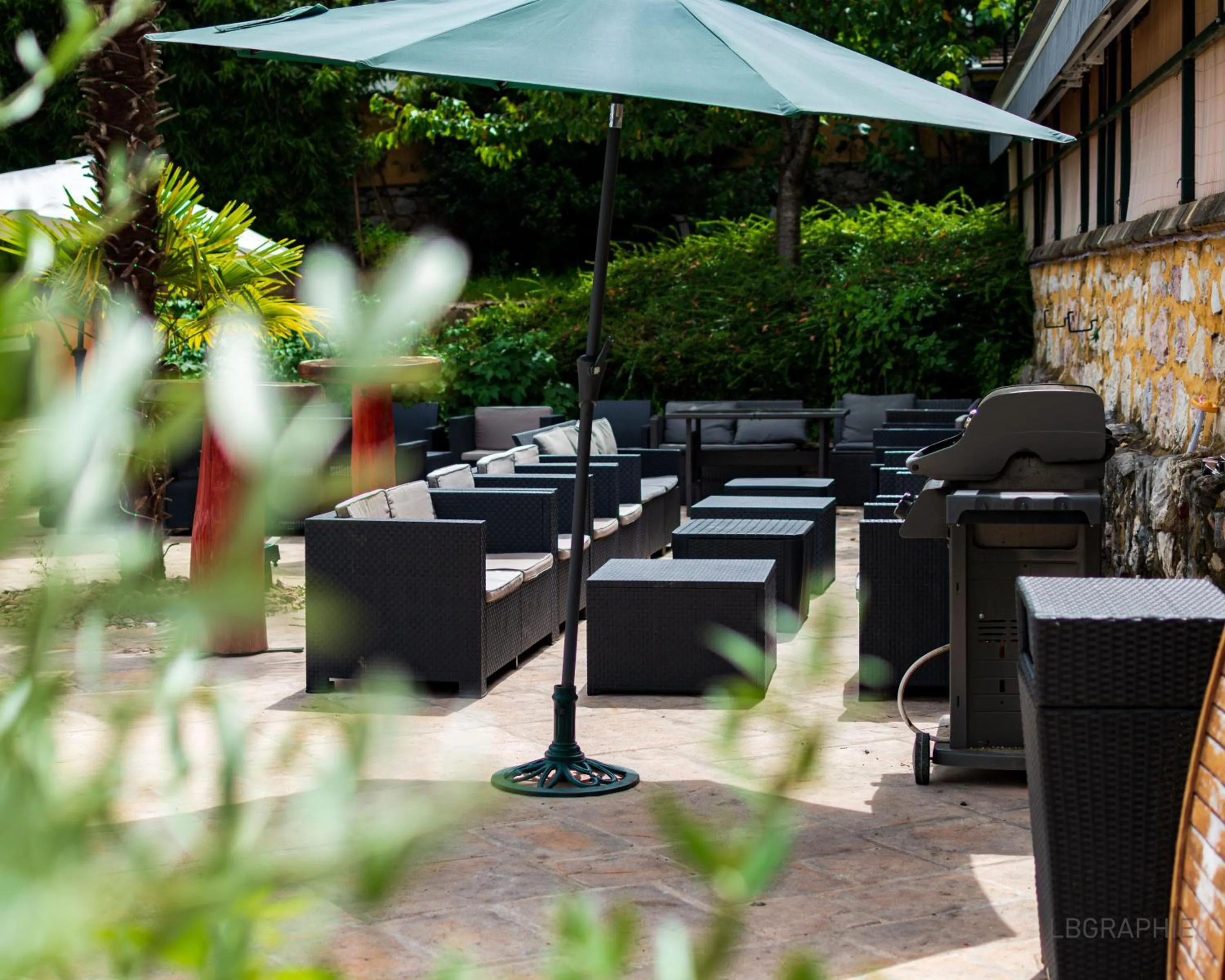 Patio in La Maison cachée du PAVILLON BELLEVUE