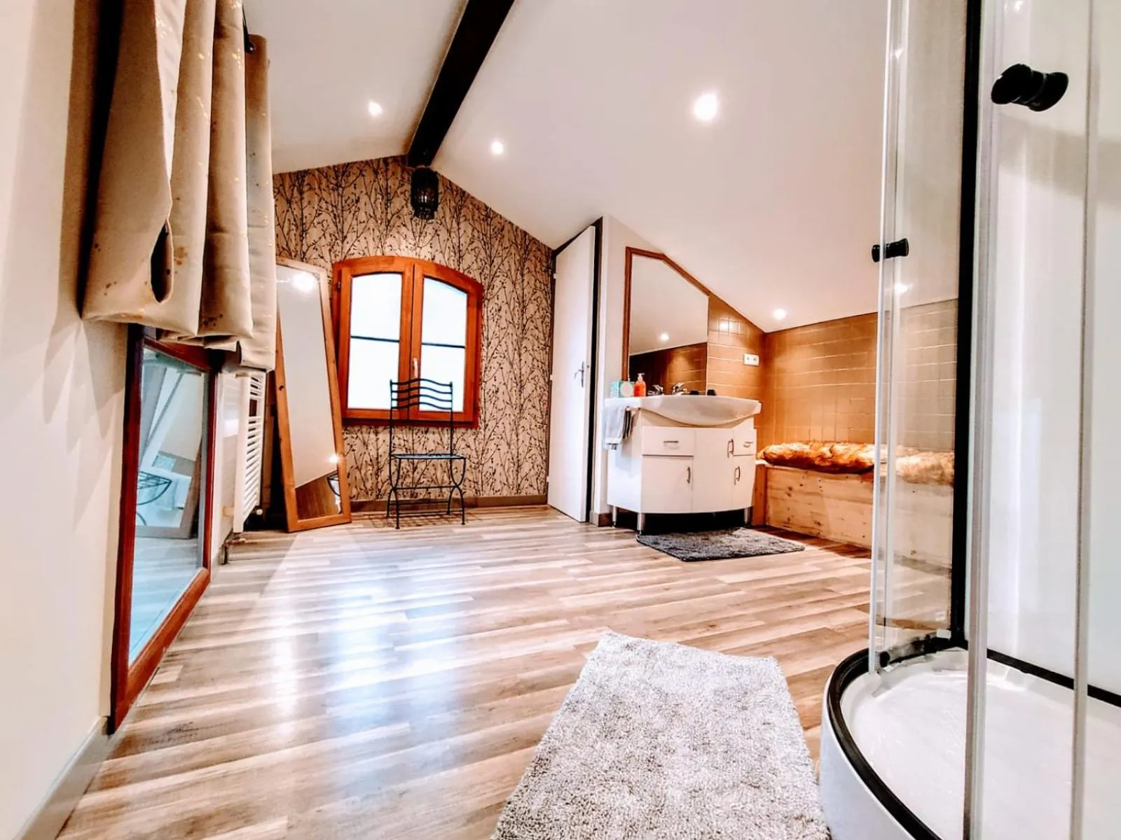 Bathroom in La Maison cachée du PAVILLON BELLEVUE