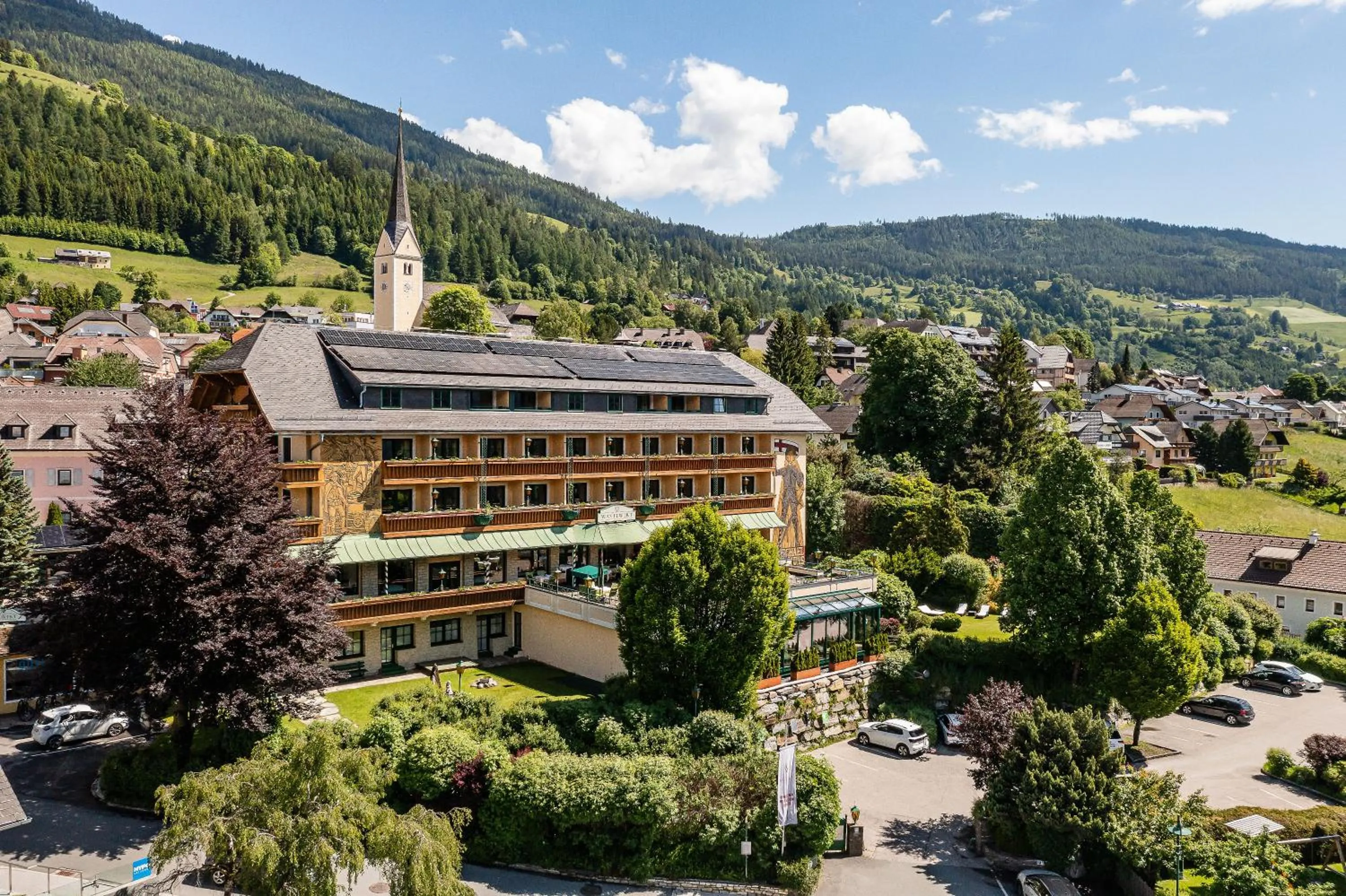 Property building in Hotel & Restaurant Wastlwirt