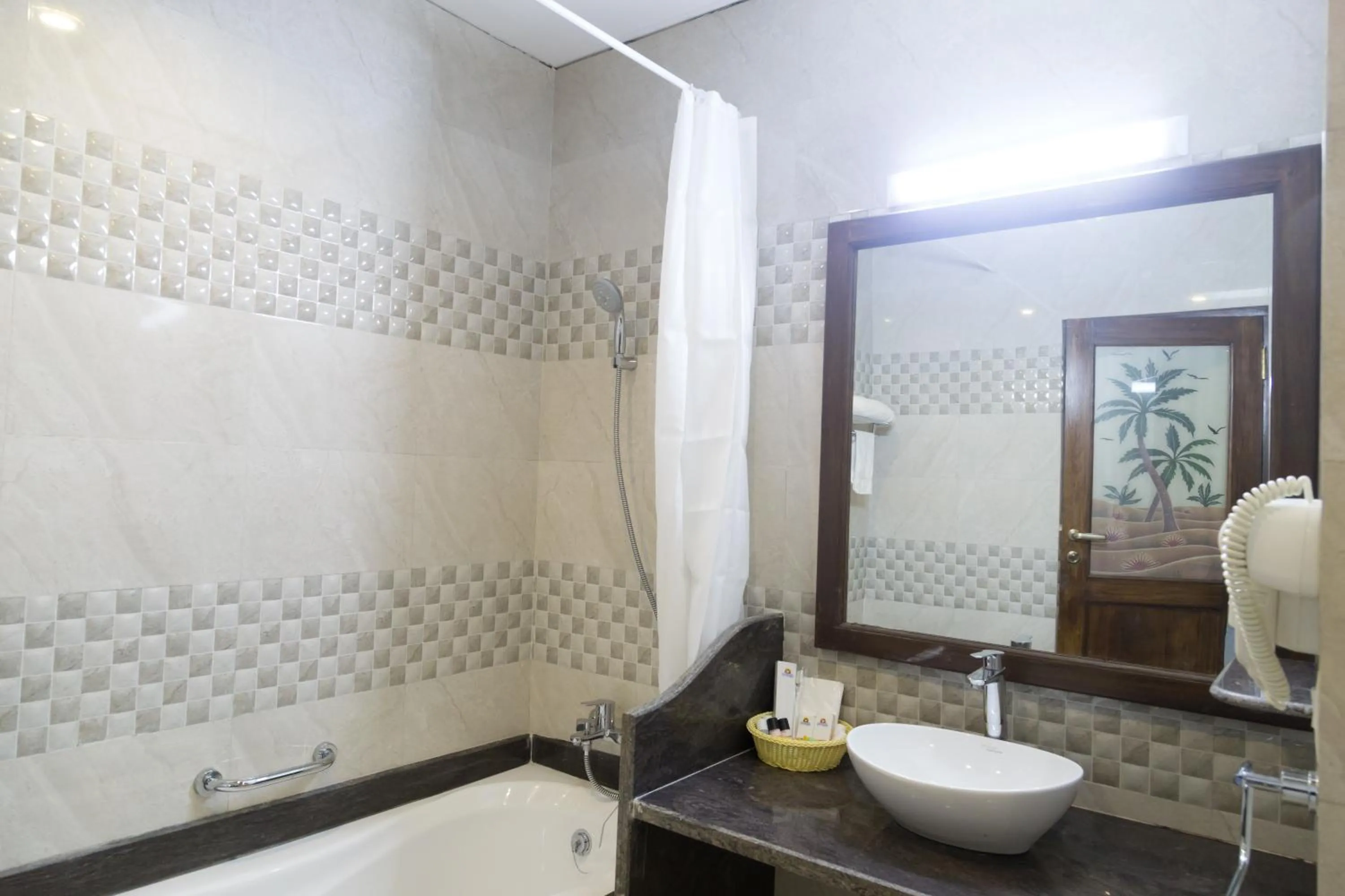 Shower in Cochichos Resort