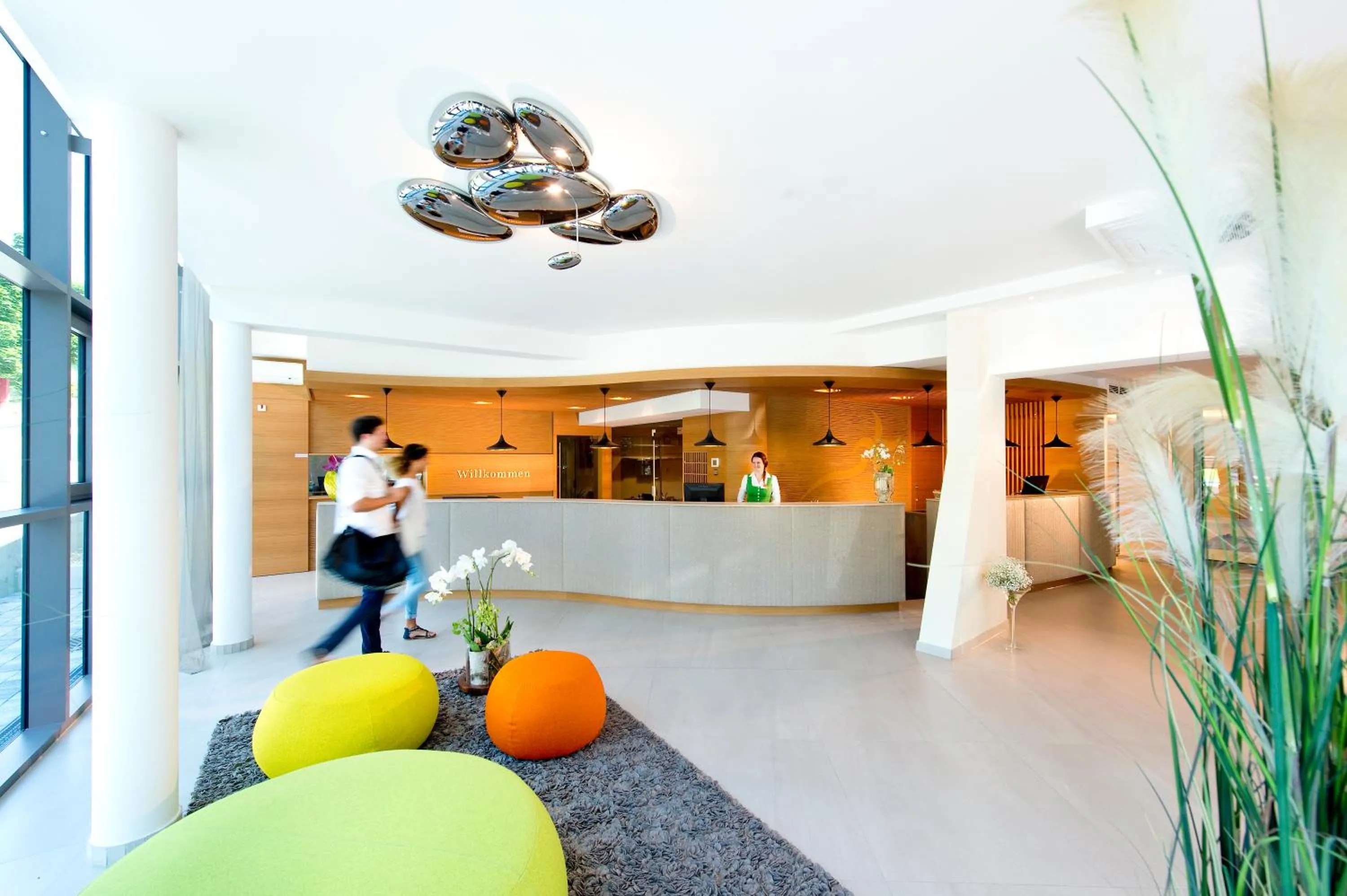 Lobby or reception in Hotel Vier Jahreszeiten Loipersdorf