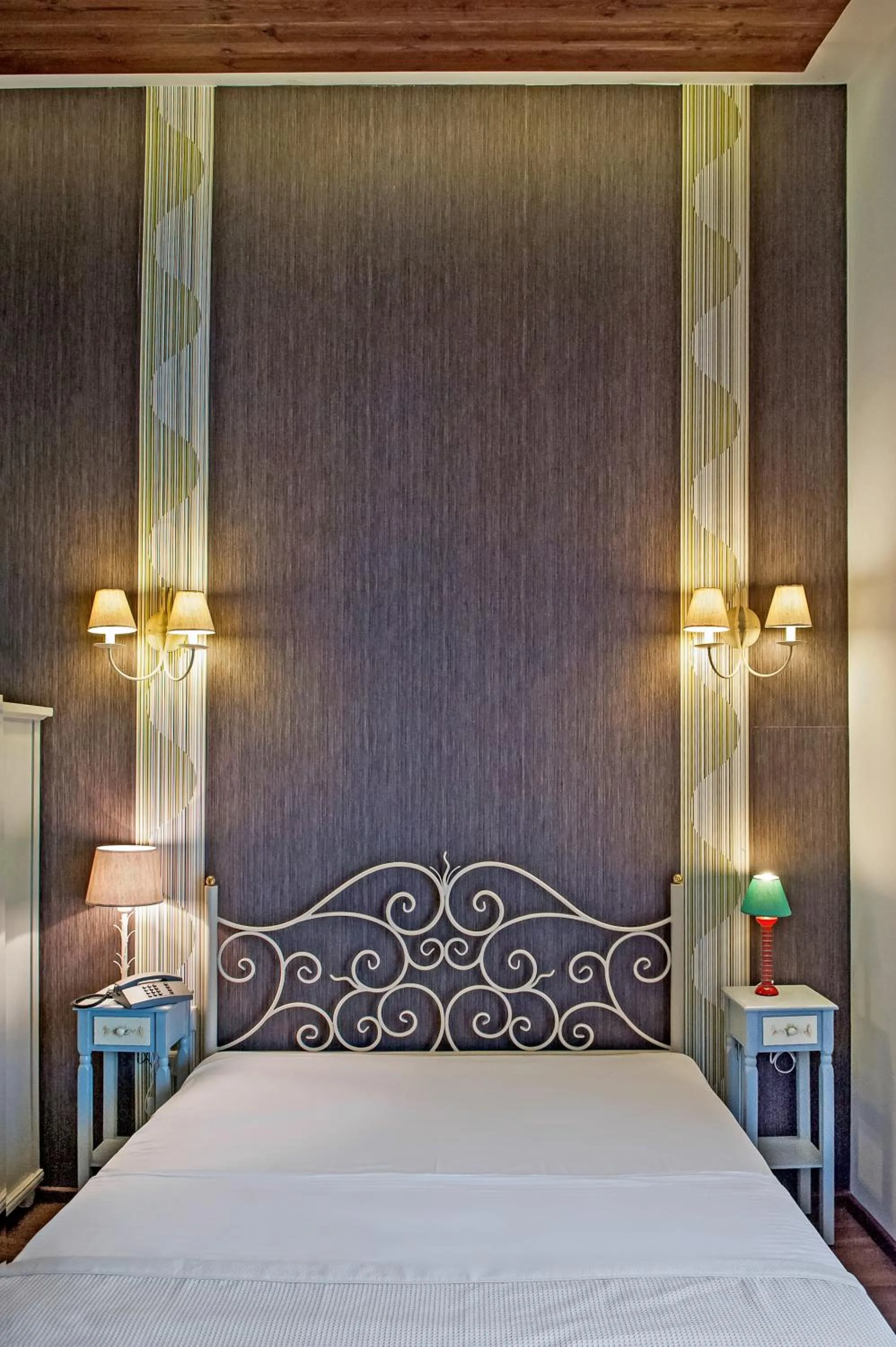 Bed in Polys Guest House