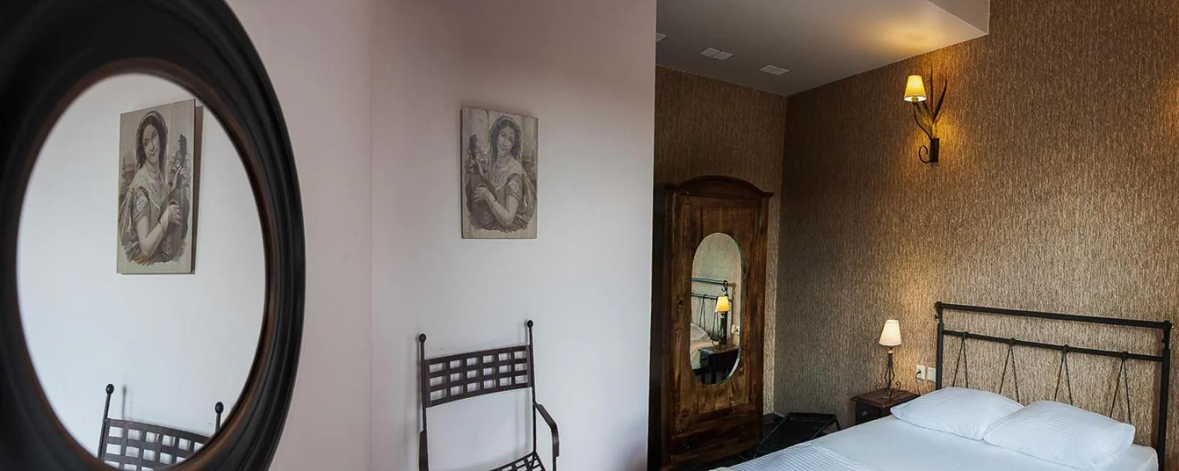 Bed in Polys Guest House