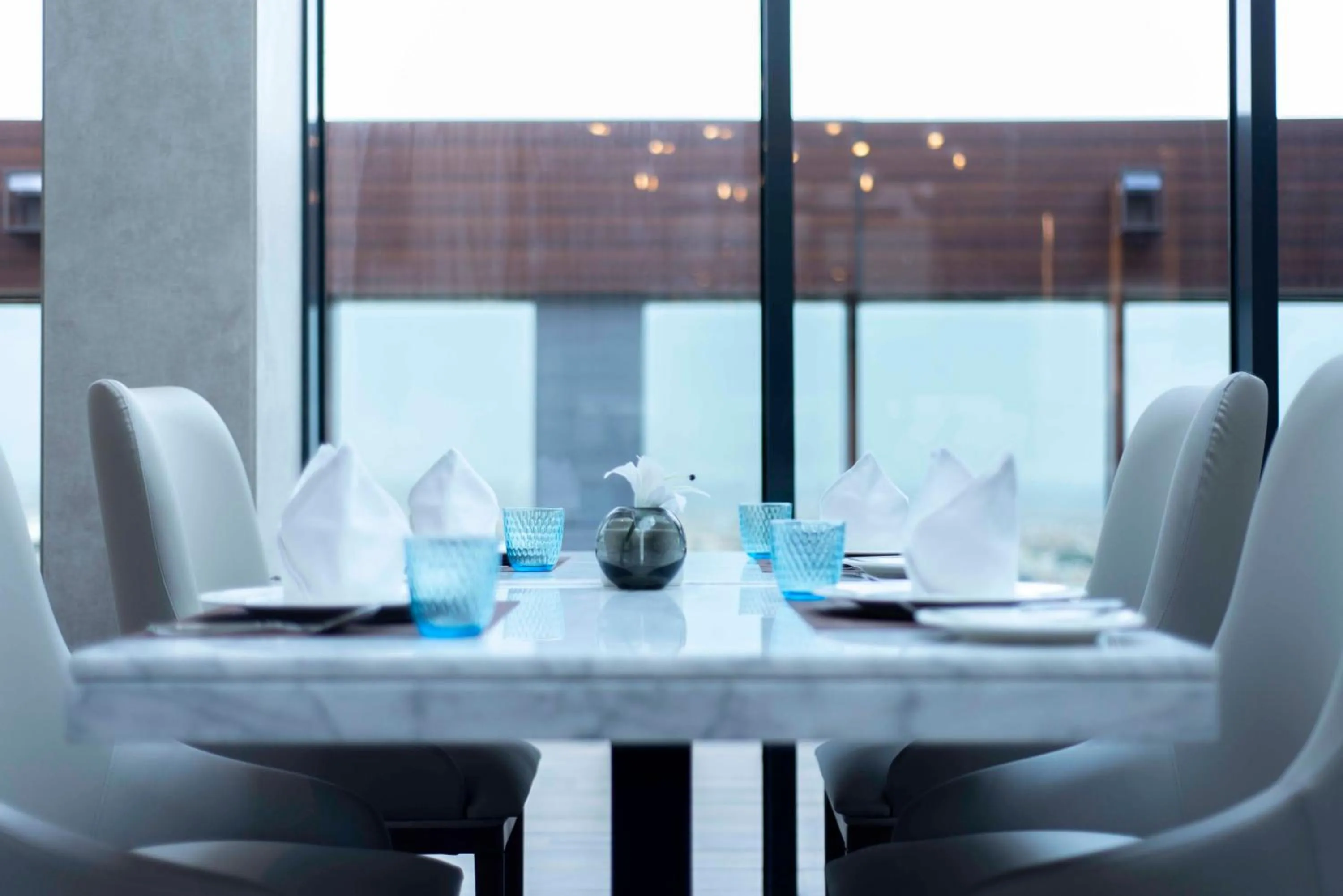 Restaurant/places to eat in WAW Hotel Suites King Abdullah Road