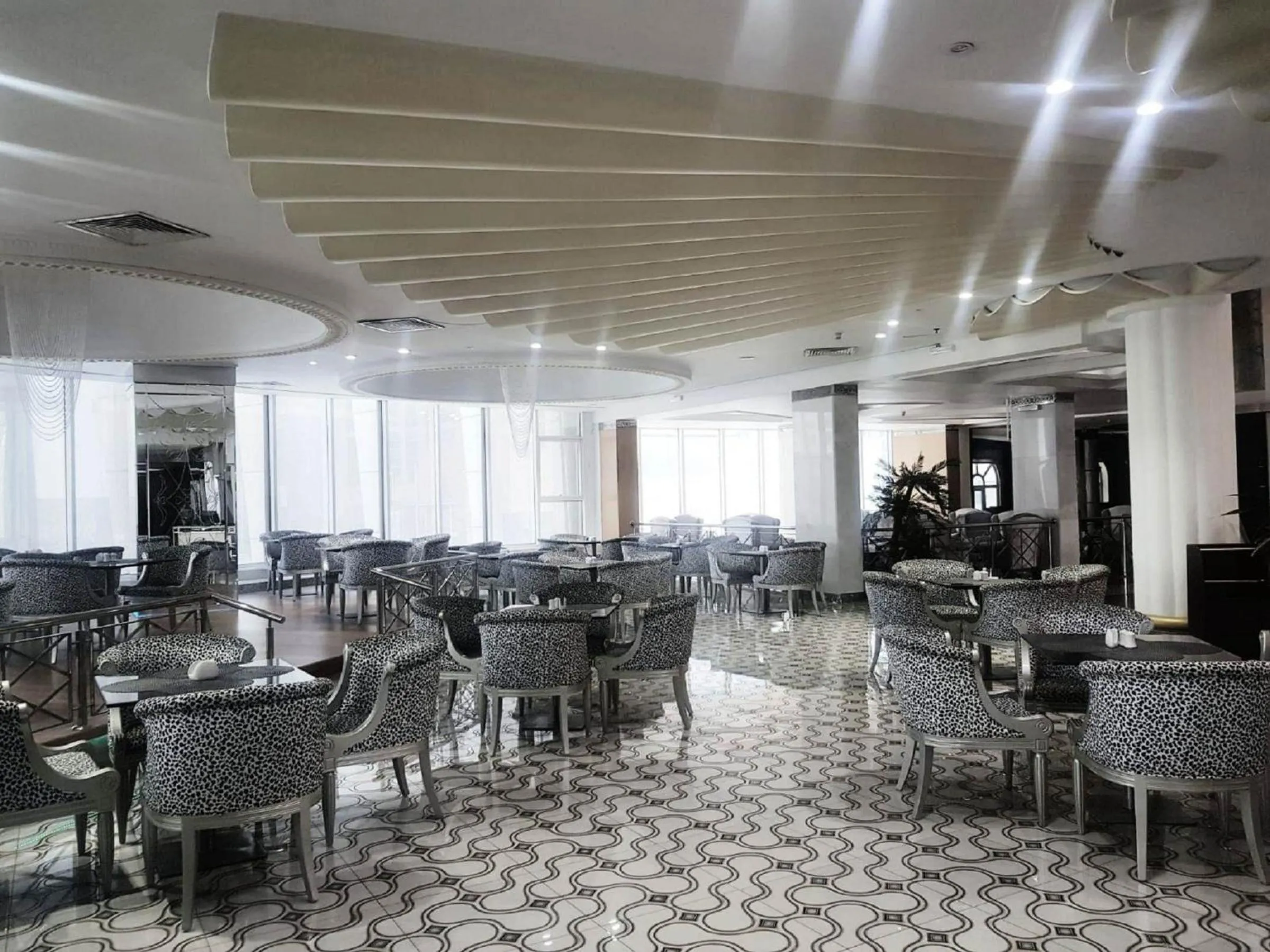 Restaurant/places to eat in Panorama Hotel and Spa