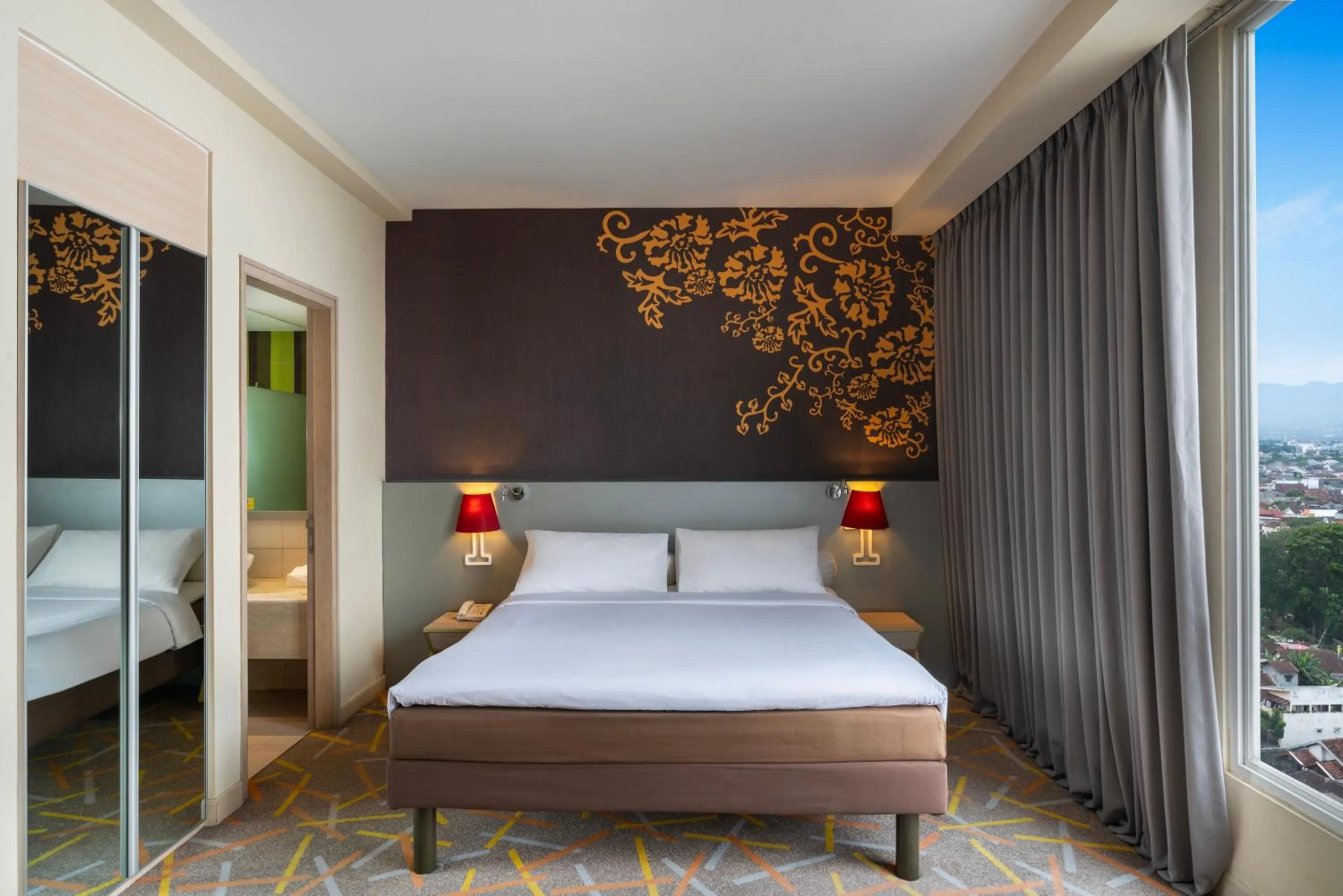 Bedroom, Bed in Ibis Styles Malang