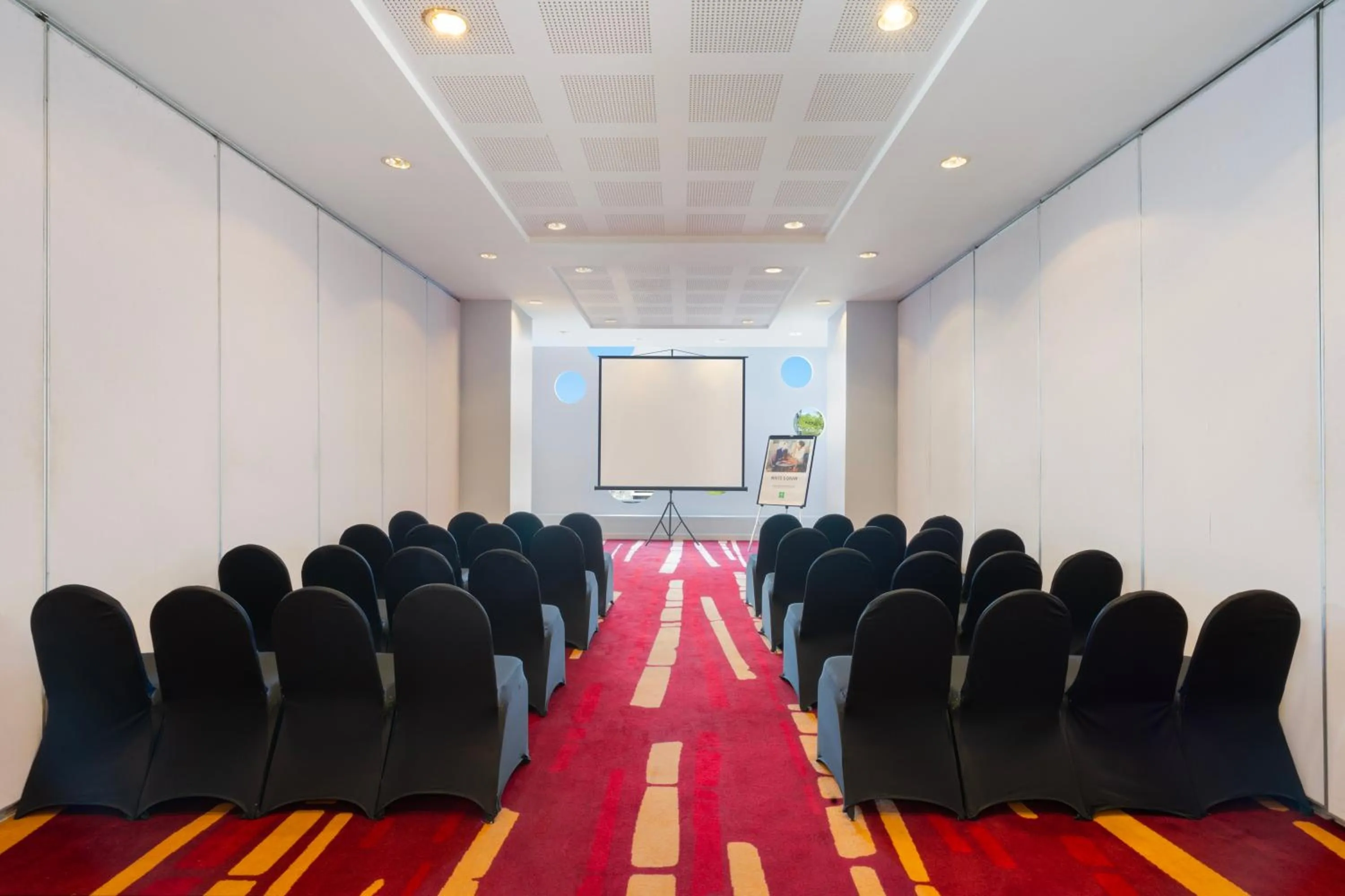 Meeting/conference room in Ibis Styles Malang
