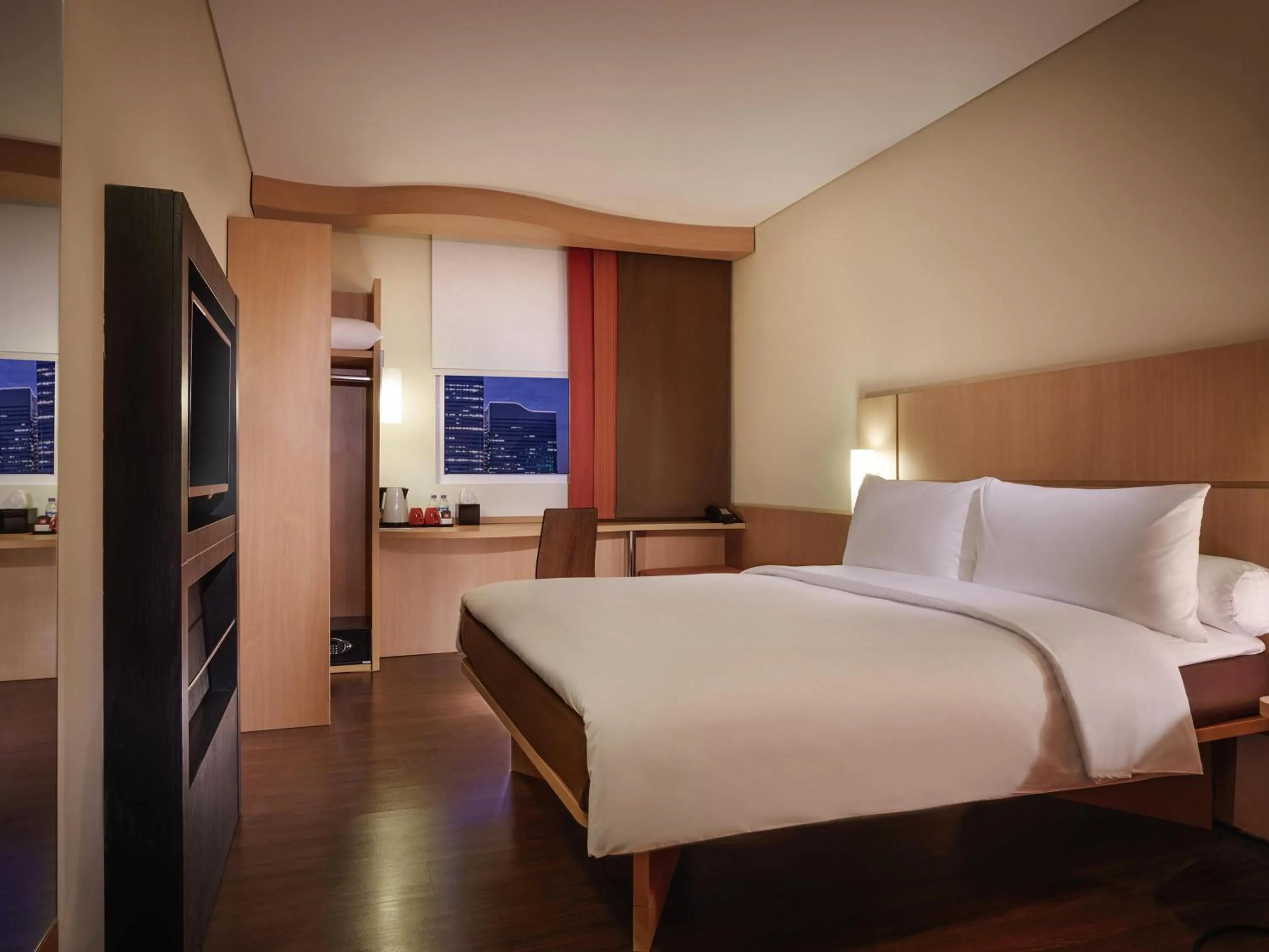 Bedroom, Bed in Ibis Surabaya City Center