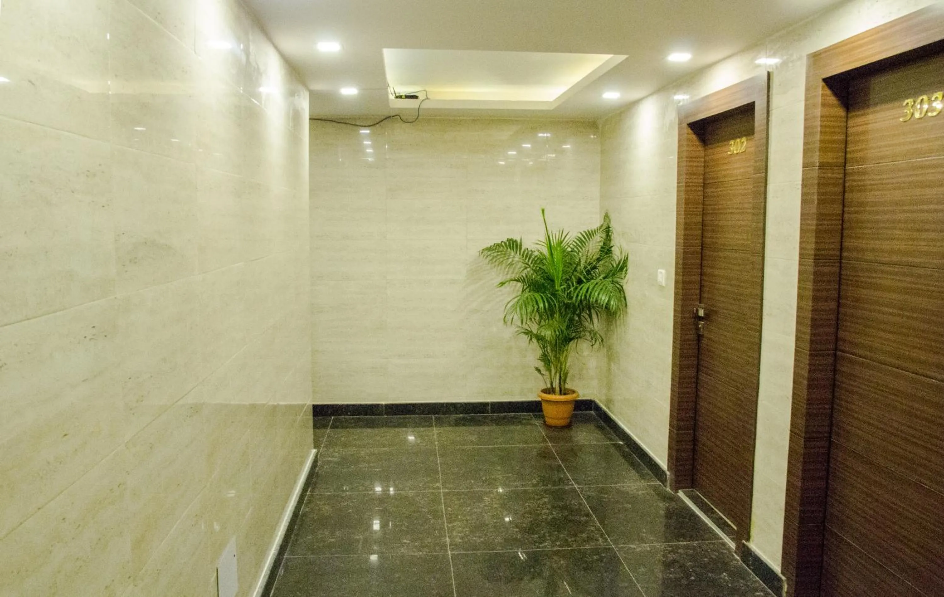 Property building in Hotel Pawan Plaza - Near BLK and Ganga Ram Hospital - Karol Bagh