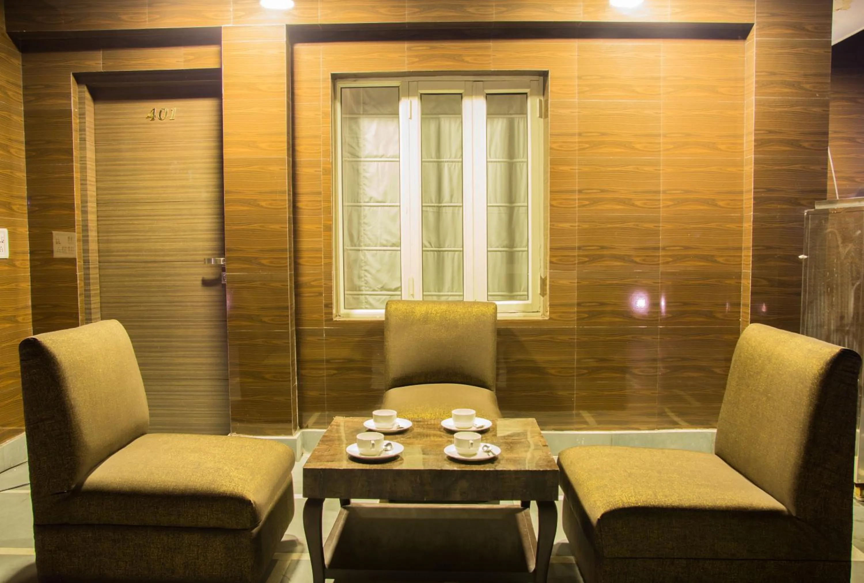 Breakfast in Hotel Pawan Plaza - Near BLK and Ganga Ram Hospital - Karol Bagh