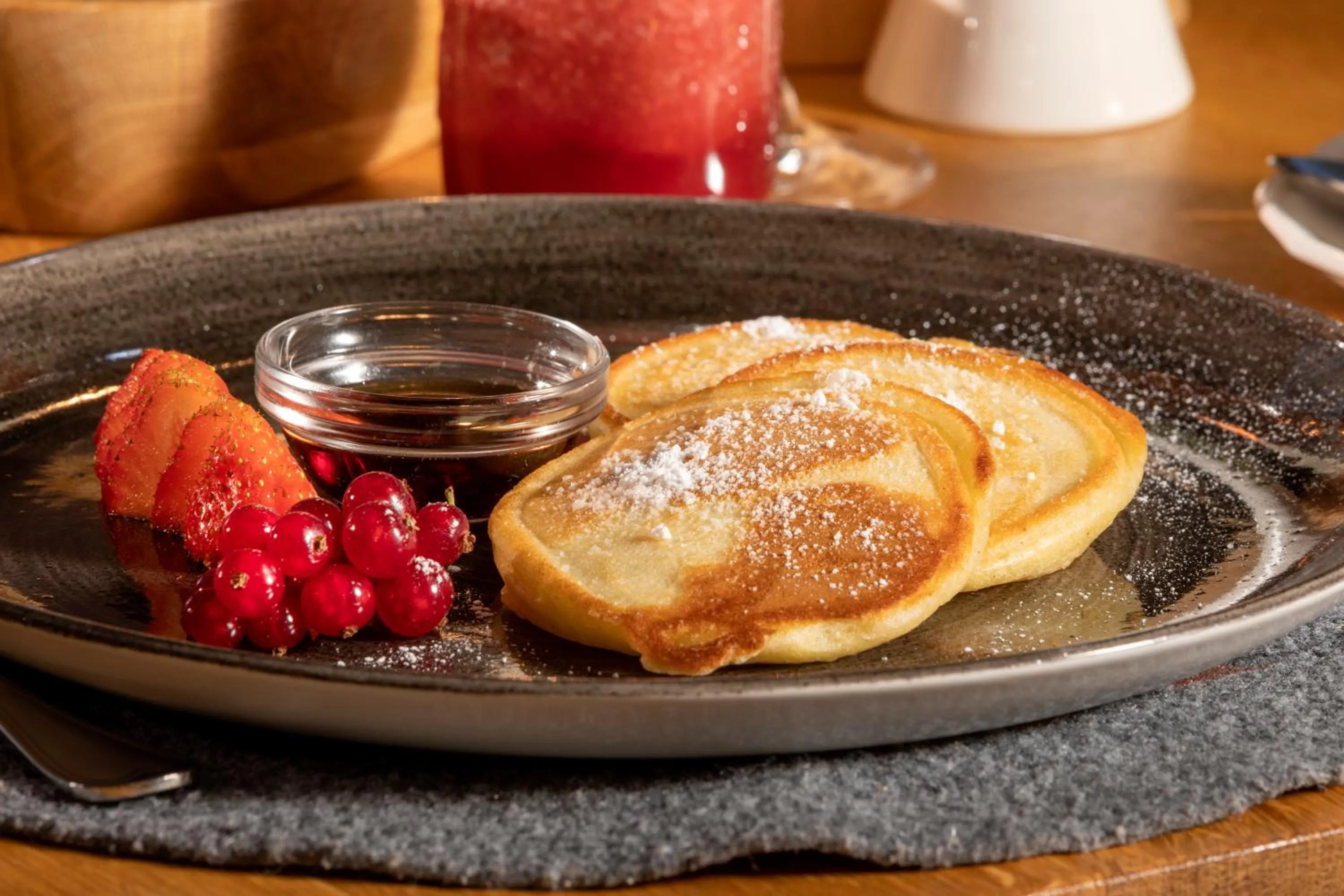 Buffet breakfast in Aktivhotel Alpendorf