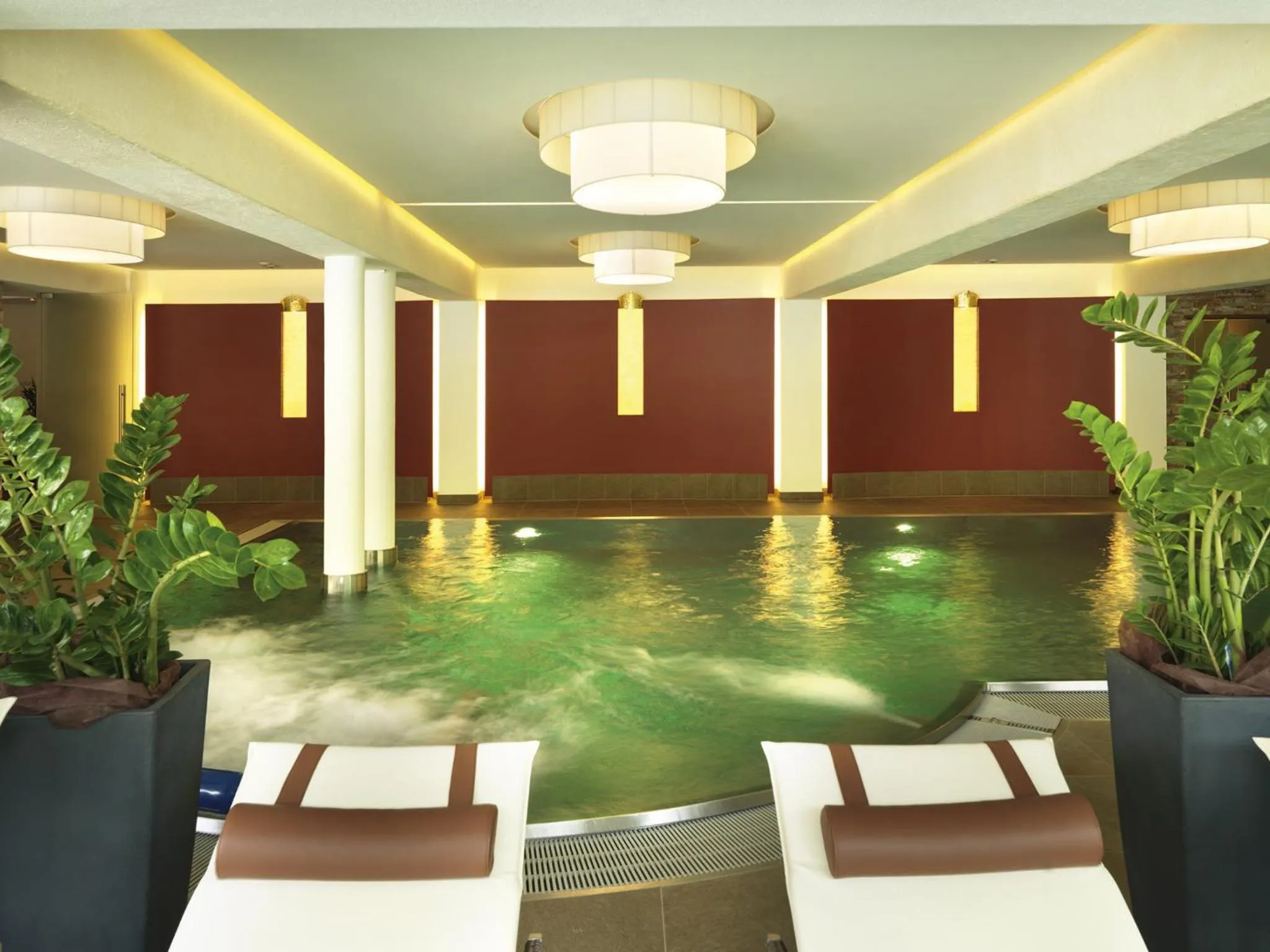 Swimming pool in Aktivhotel Alpendorf