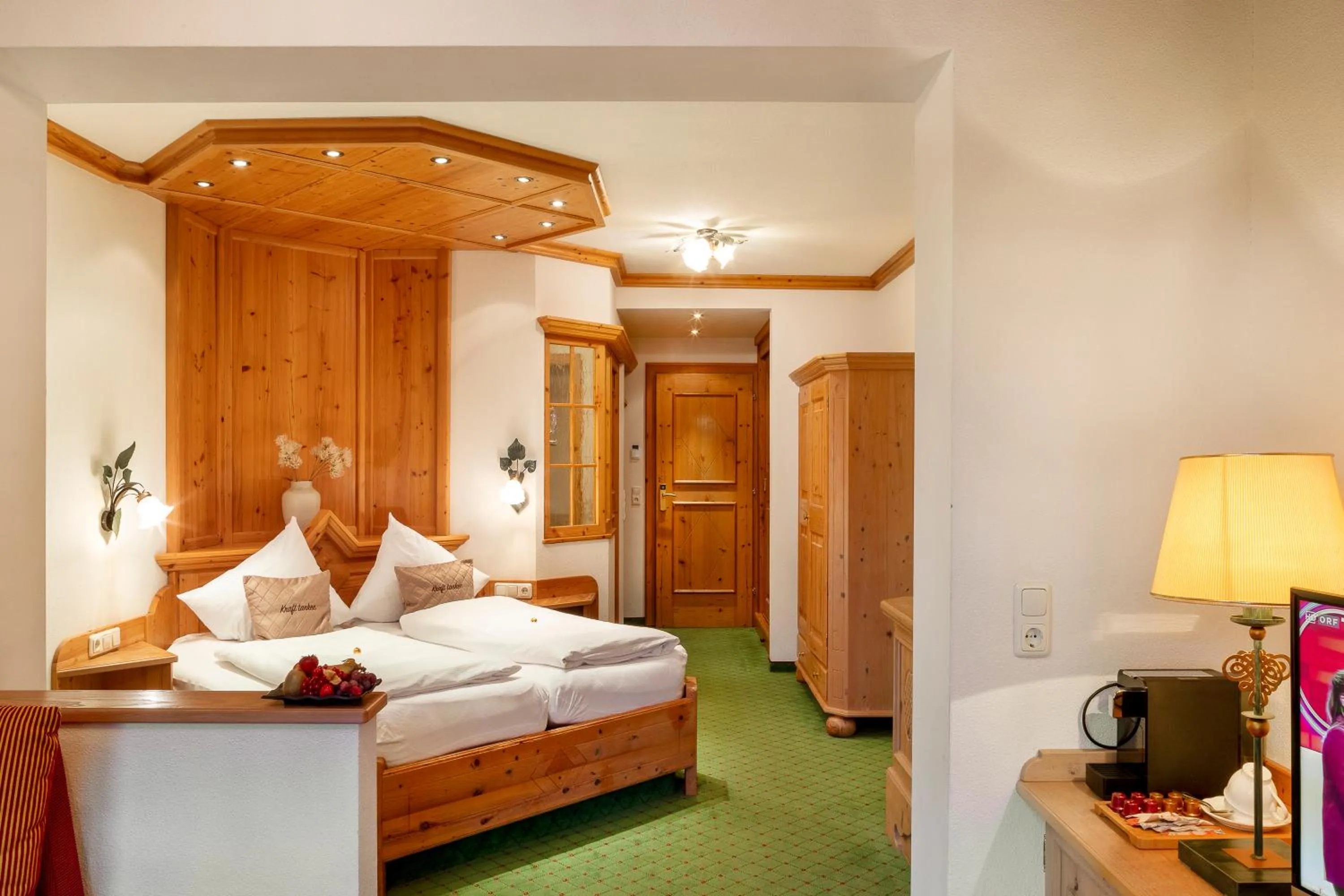 Photo of the whole room, Bed in Aktivhotel Alpendorf