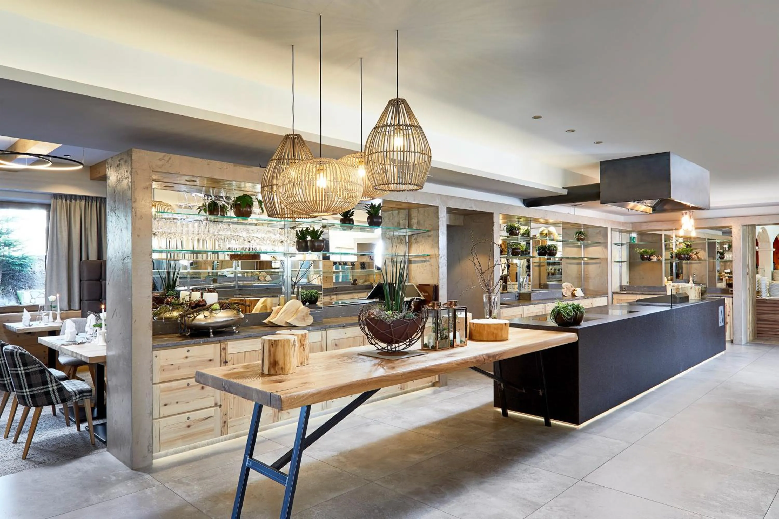 Restaurant/places to eat in Aktivhotel Alpendorf