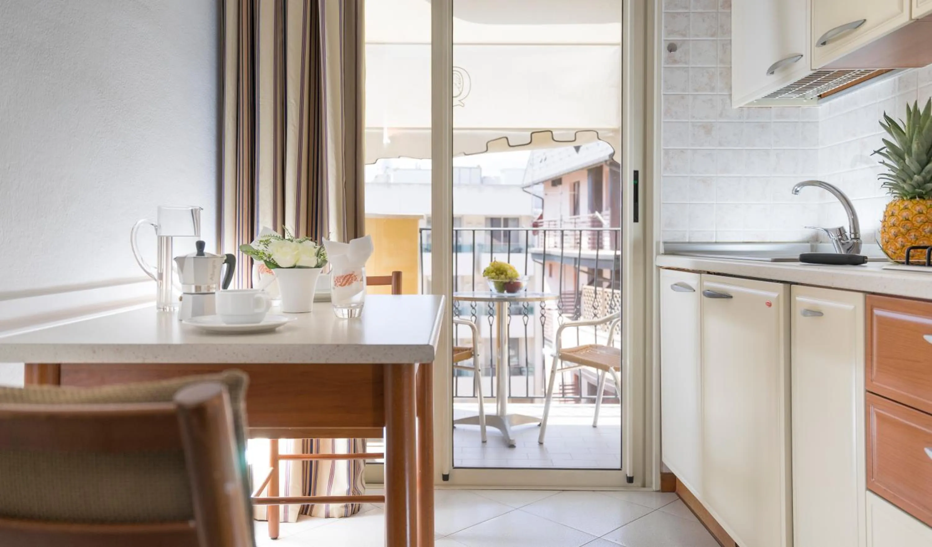 Dining area in Residence Queen