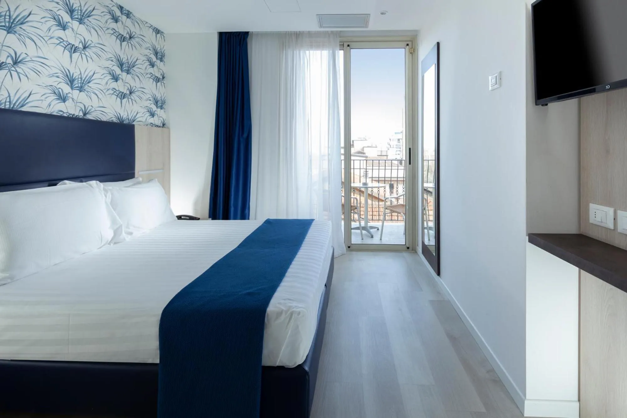 Bed in Residence Queen