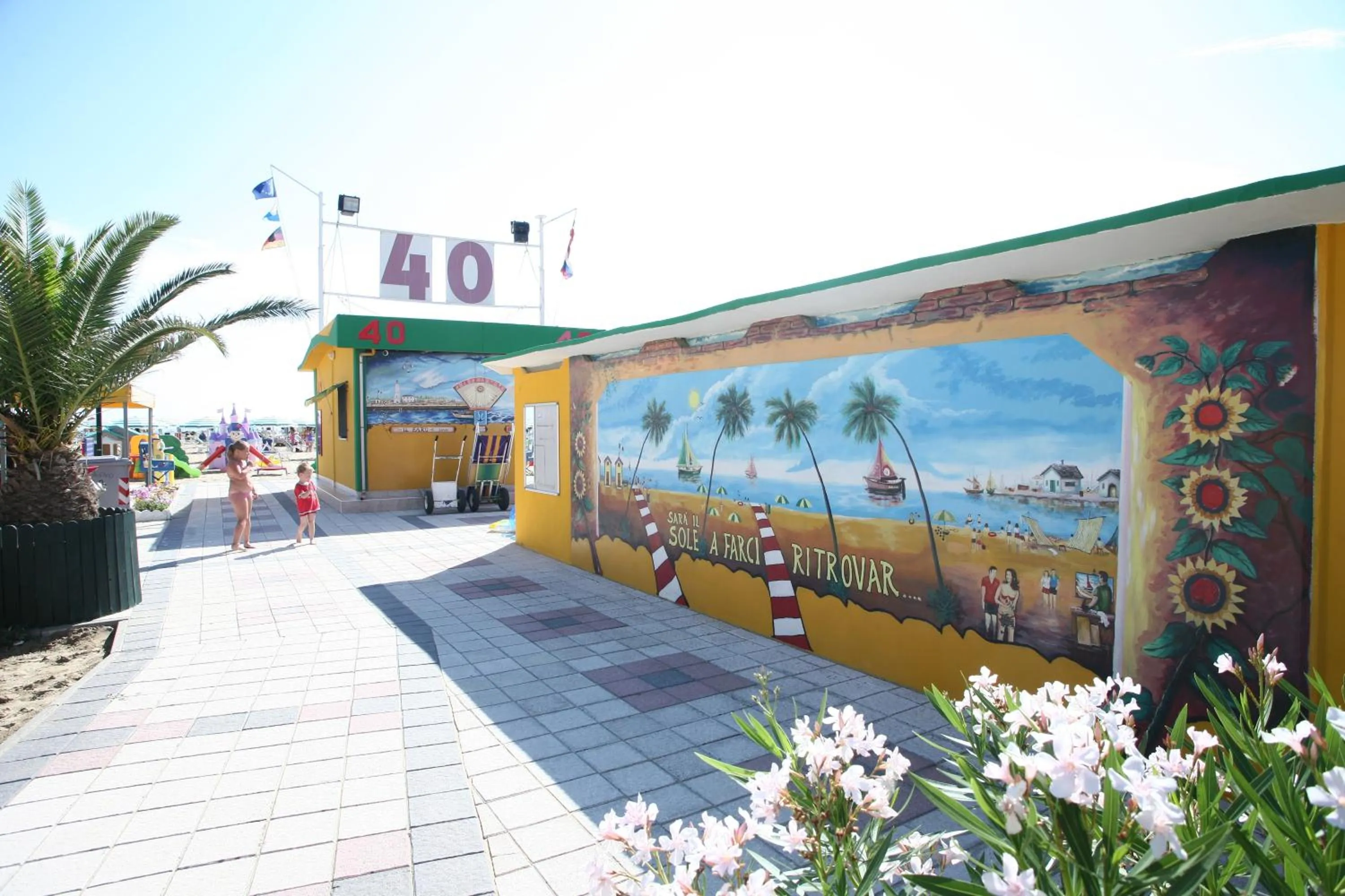 Area and facilities in Residence Queen