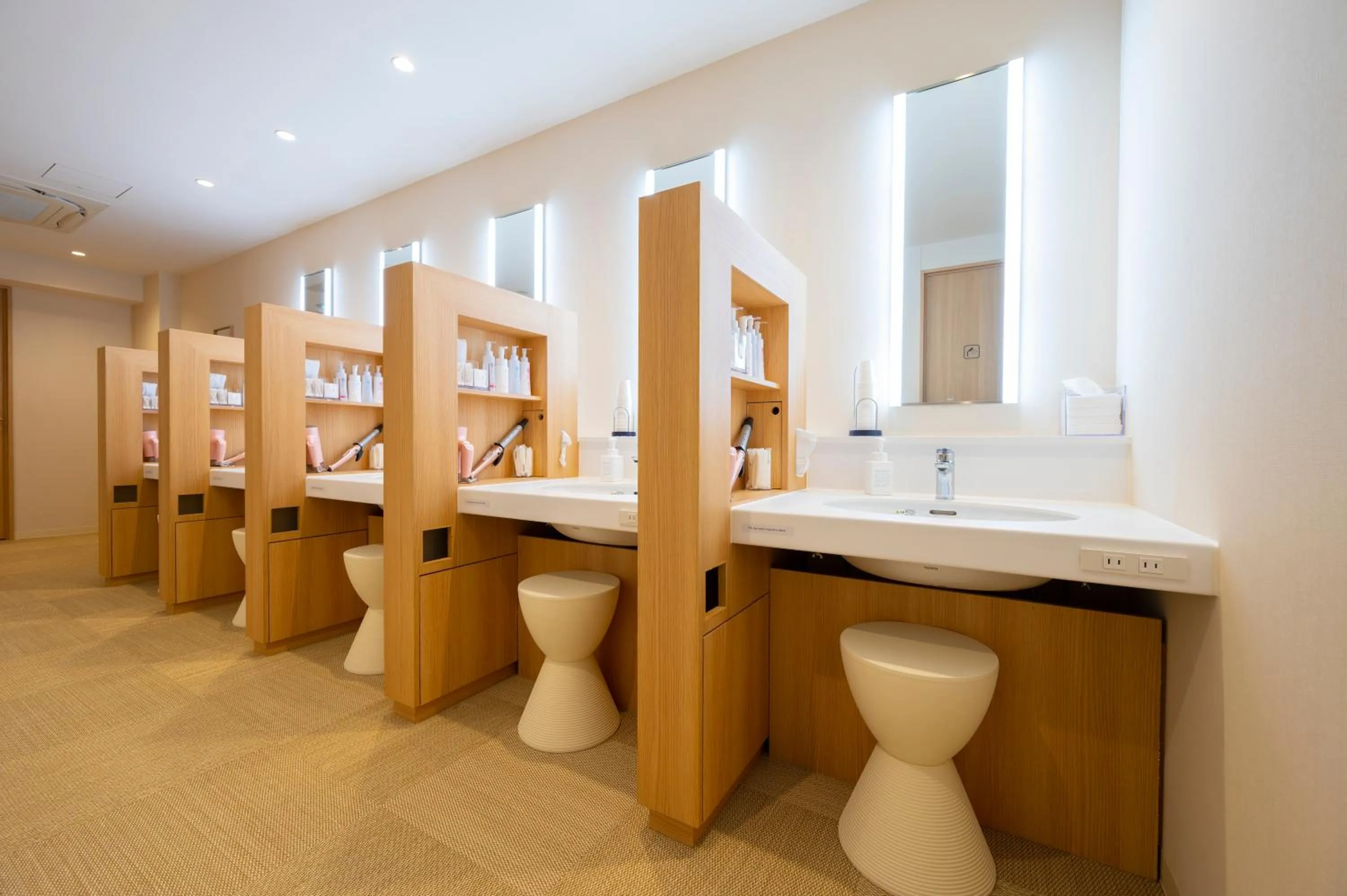 Torifito Hotel & Pod Kanazawa