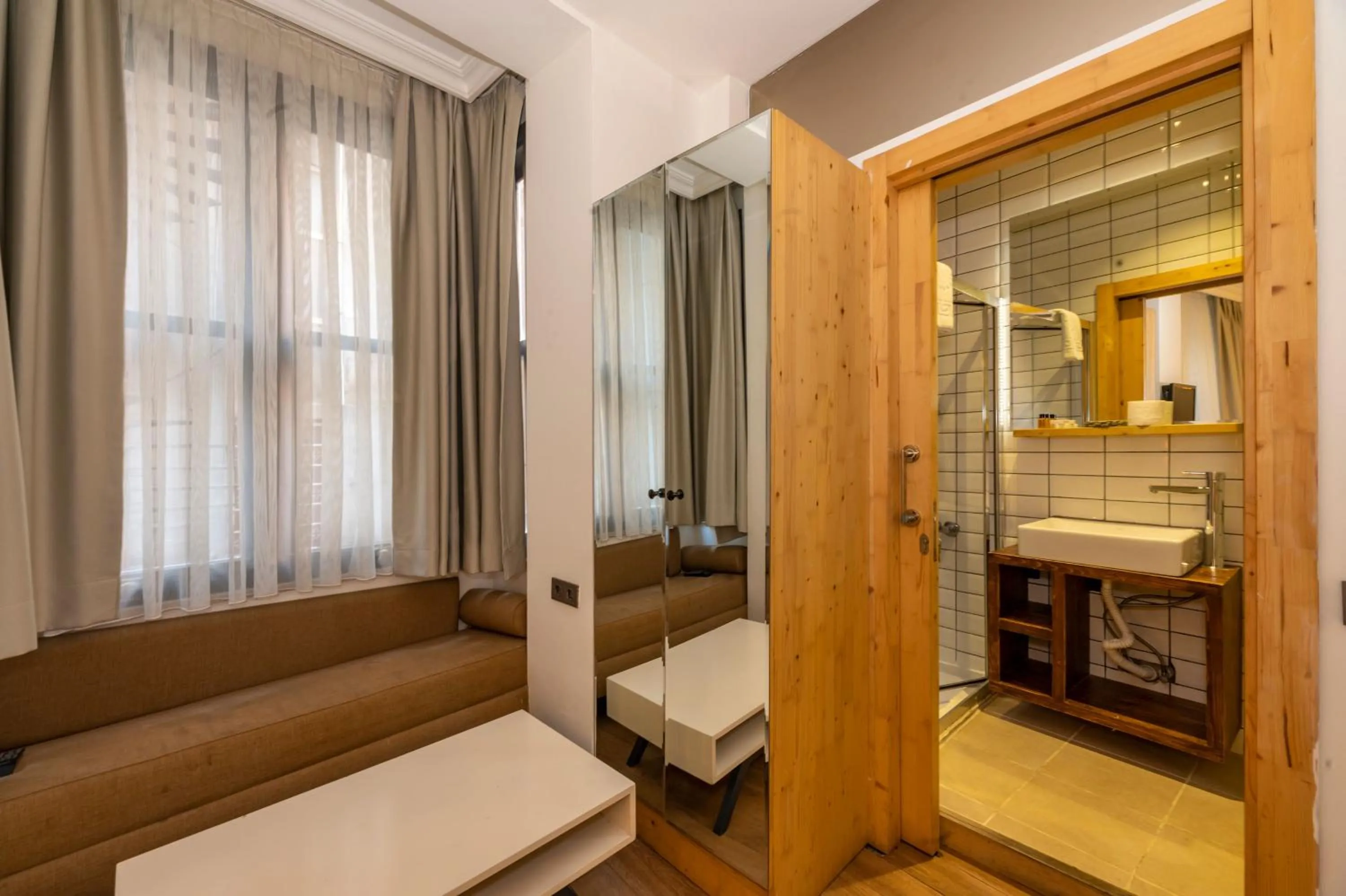 TV and multimedia, Seating Area in Pera Line Cihangir