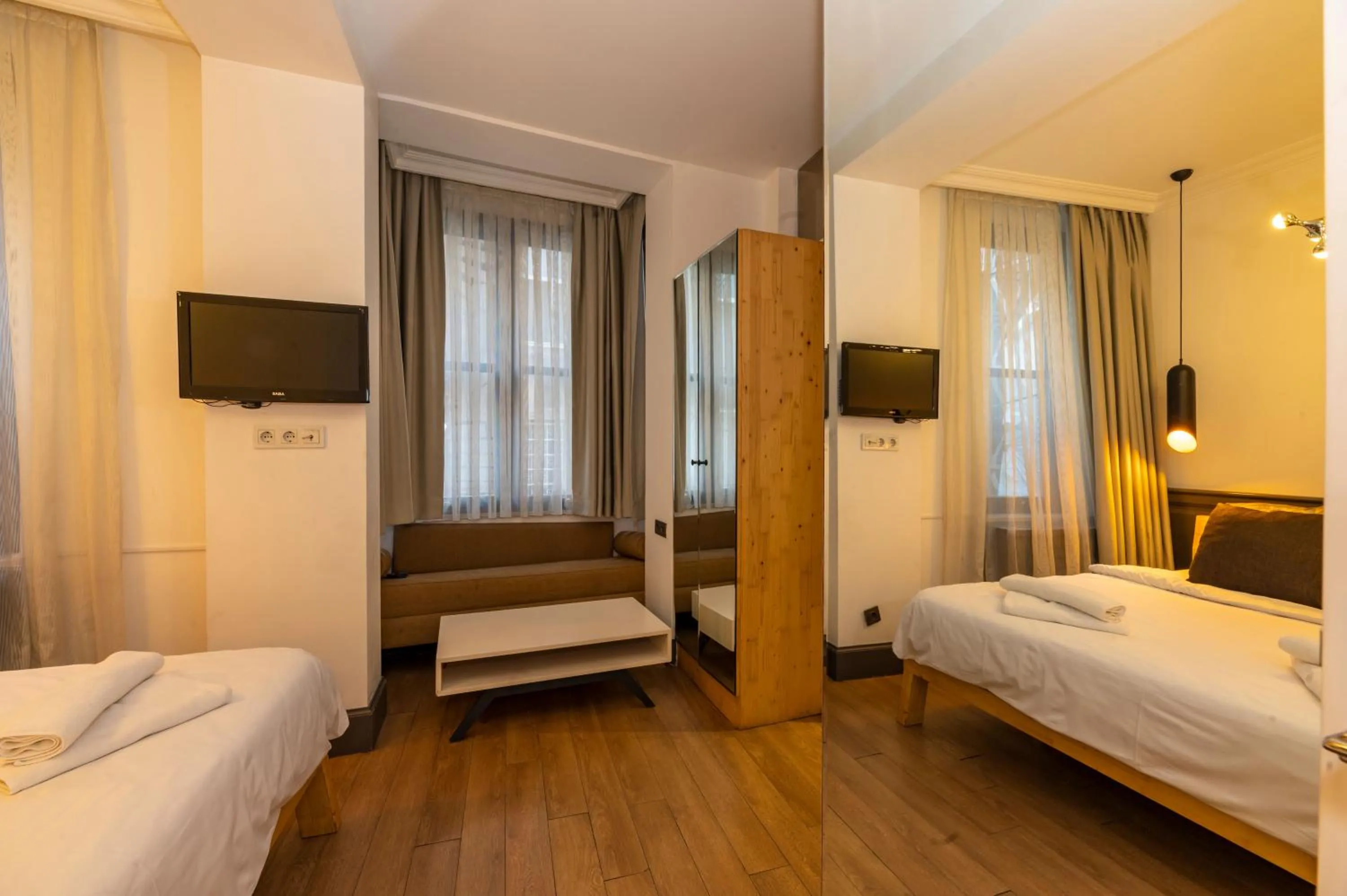 Bedroom, TV/Entertainment Center in Pera Line Cihangir