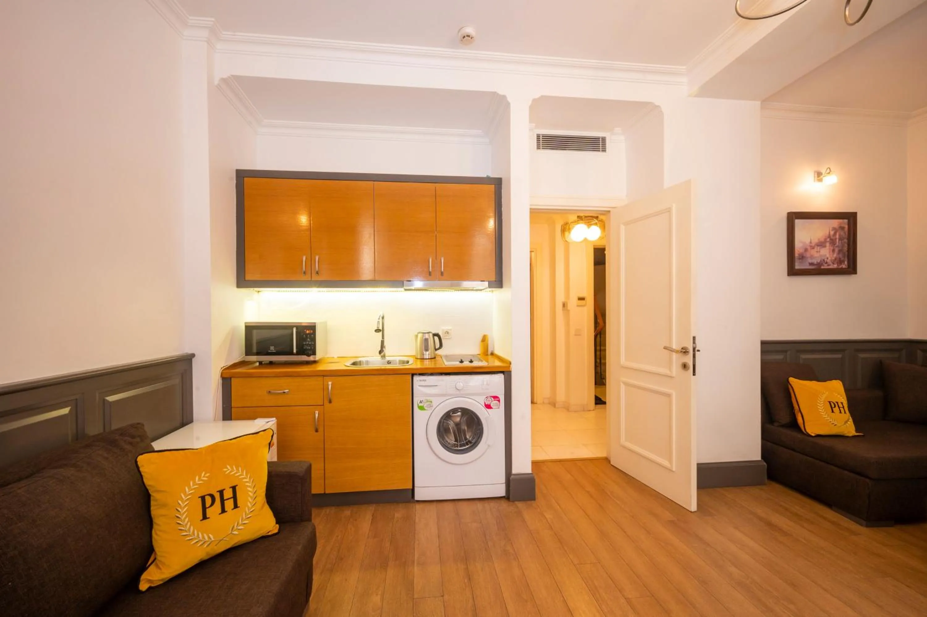 Dining area, Kitchen/Kitchenette in Pera Line Cihangir