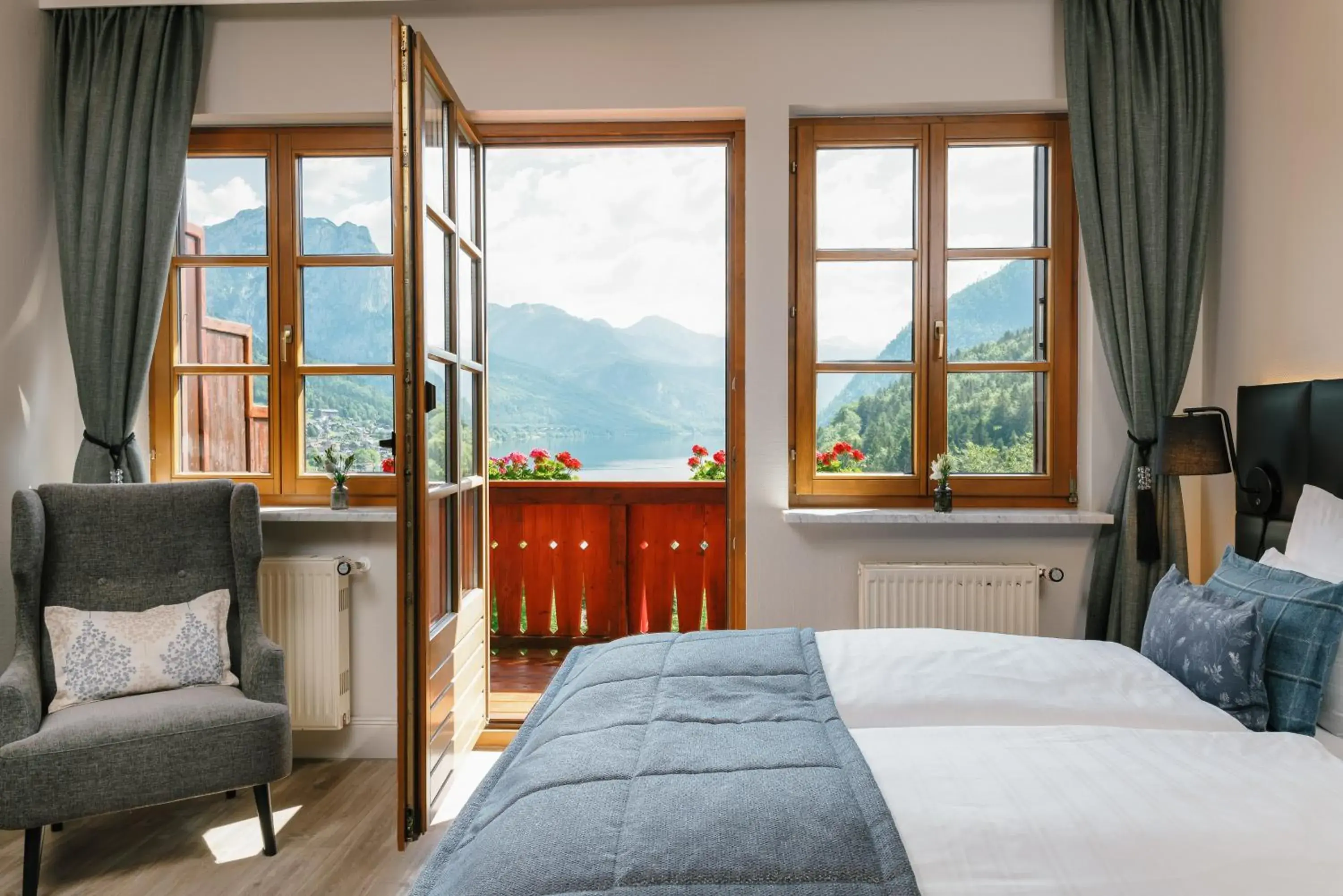 Photo of the whole room, Bed in MONDI Hotel am Grundlsee Photo of the whole room, Bed in MONDI Hotel am Grundlsee