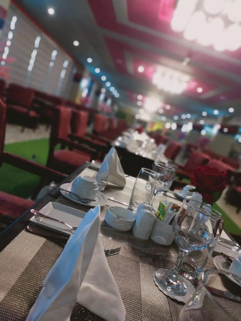 Restaurant/places to eat in Royal Day Plaza Hotel