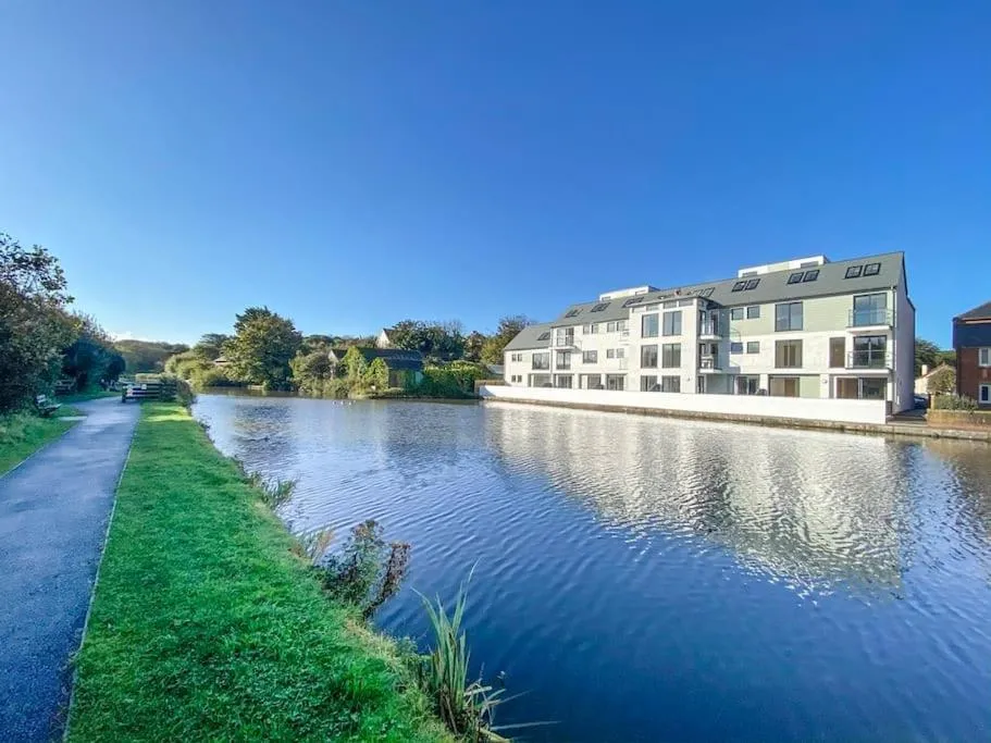 Canalside Bude