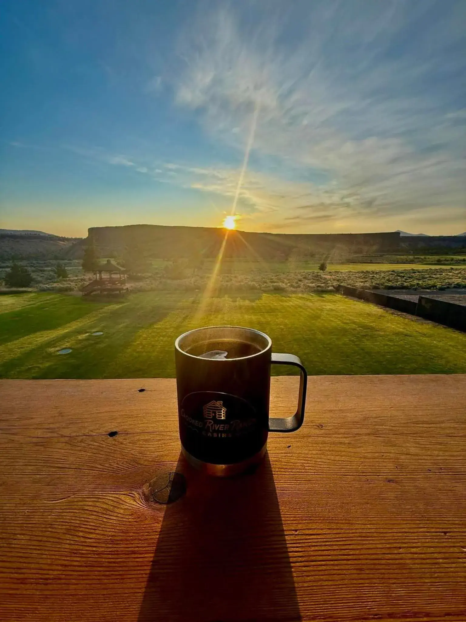 Deluxe Bungalow in Crooked River Ranch Cabins Deluxe Bungalow in Crooked River Ranch Cabins
