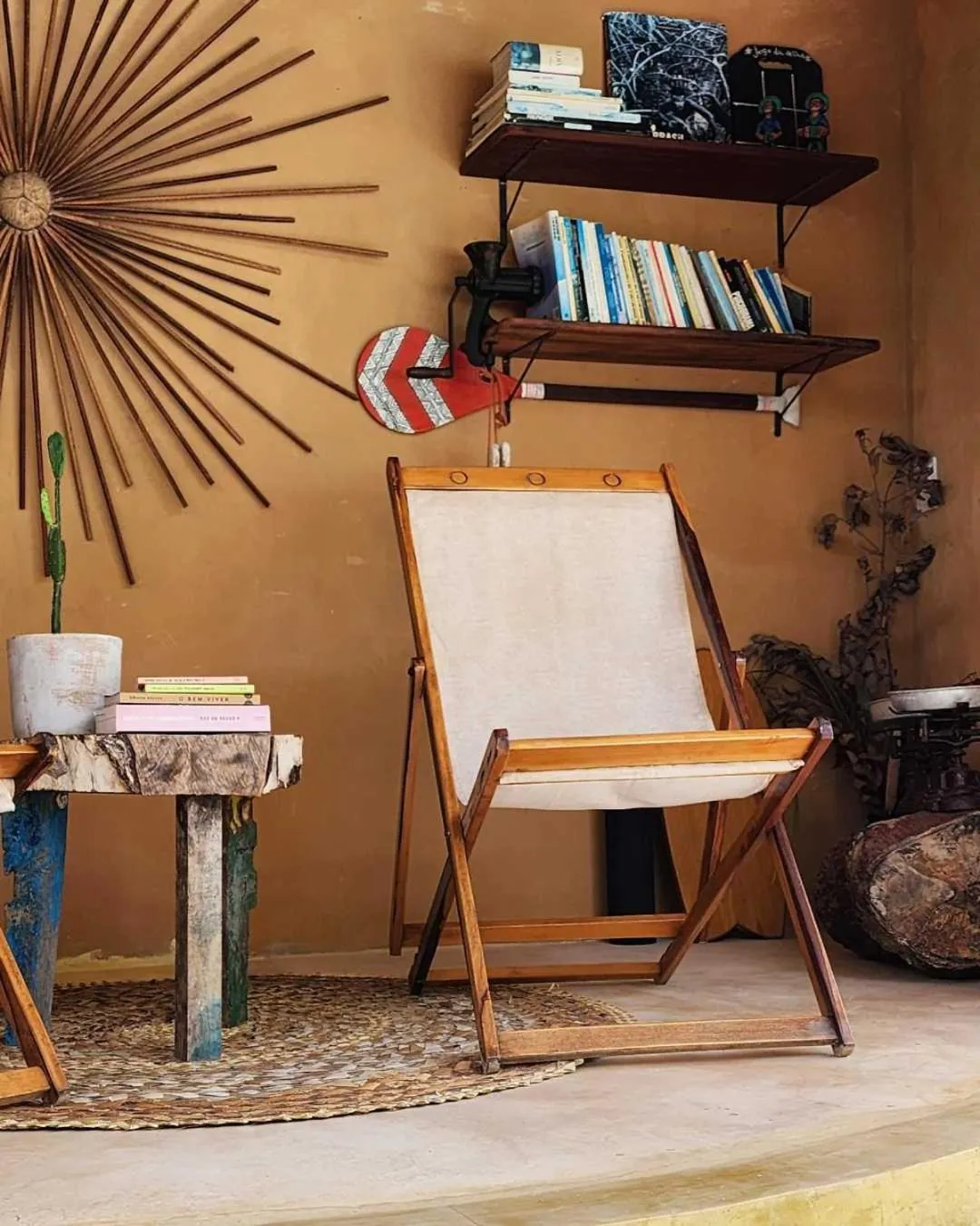 Library in Mangará Pousada