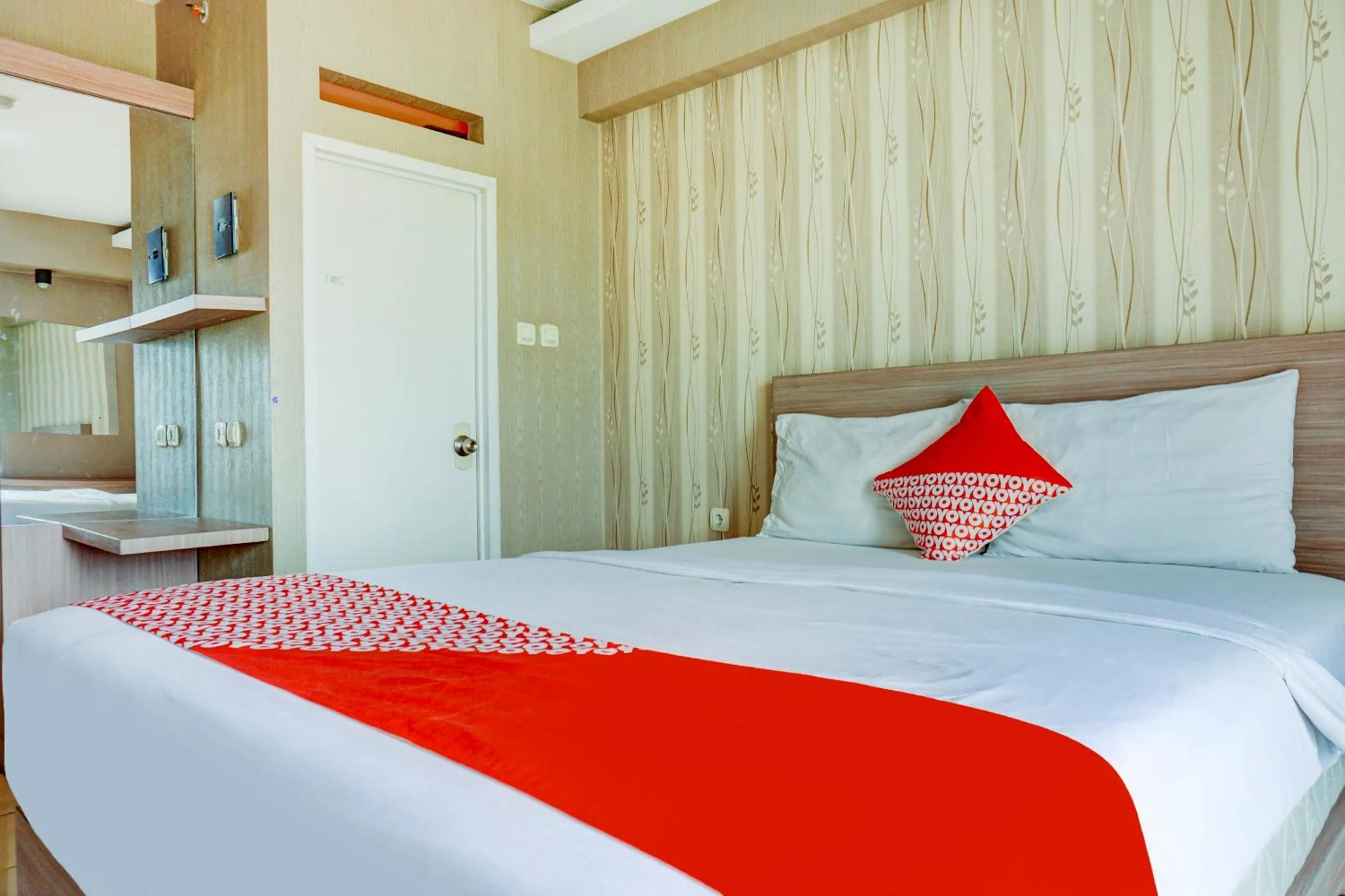 Bedroom in OYO 90230 Skyland Bogor Valley