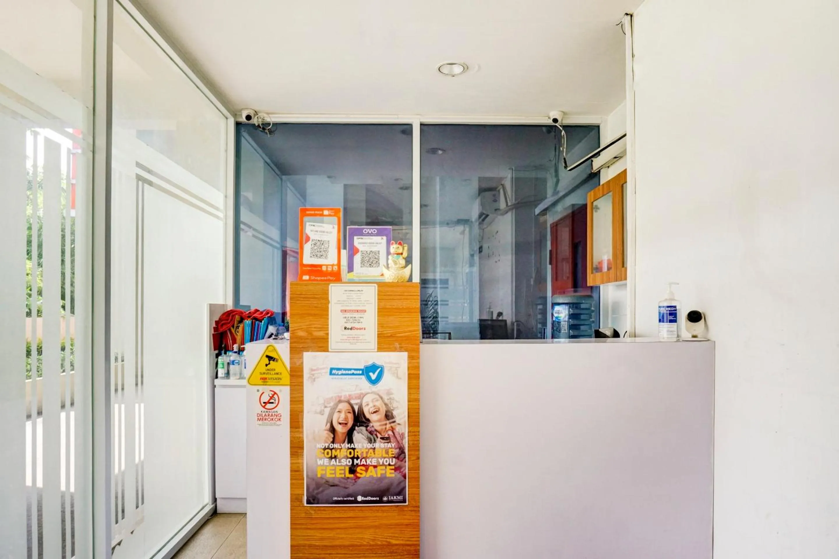 Lobby or reception in OYO 90230 Skyland Bogor Valley