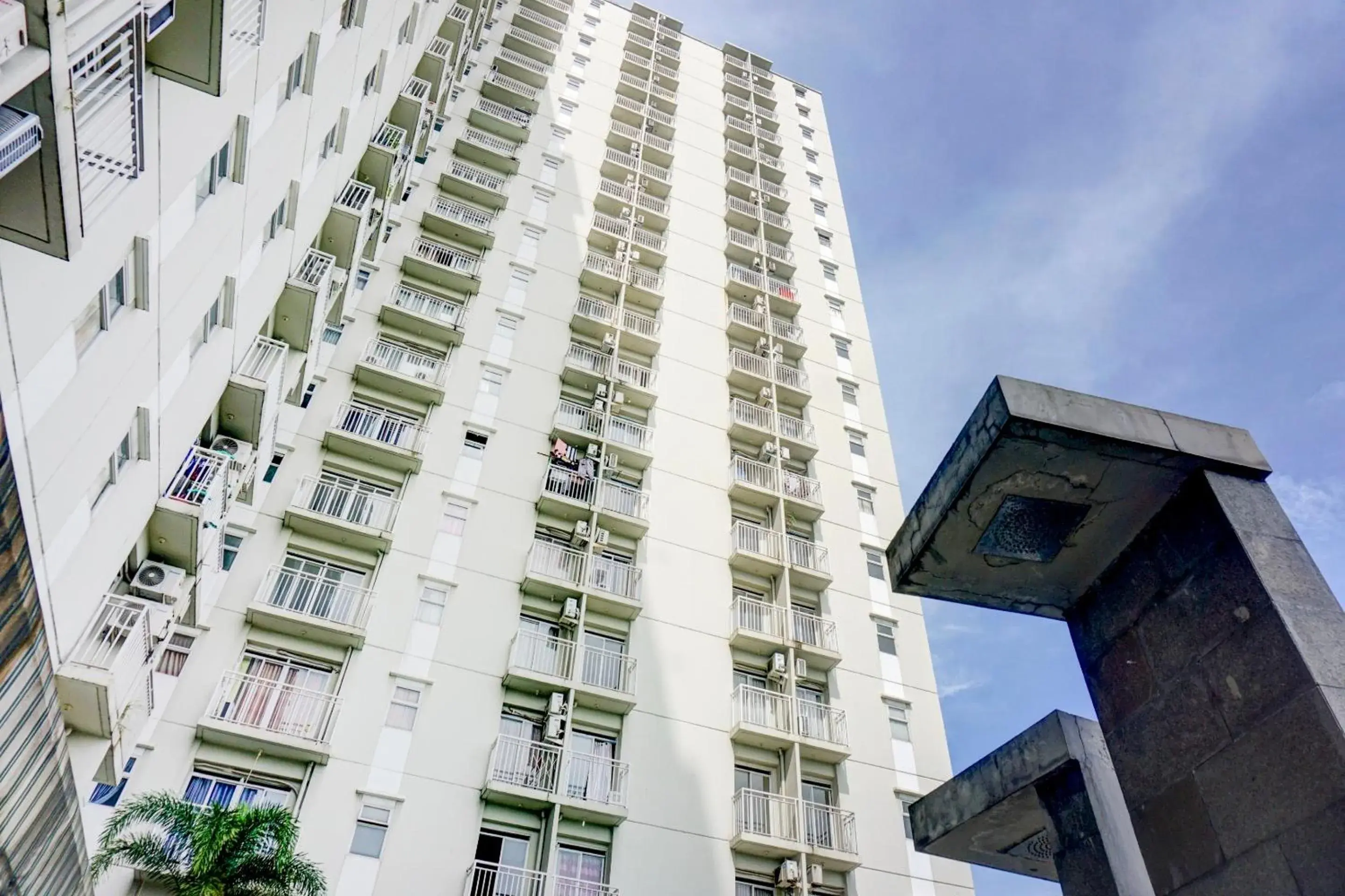 Property building in OYO 90230 Skyland Bogor Valley Property building in OYO 90230 Skyland Bogor Valley