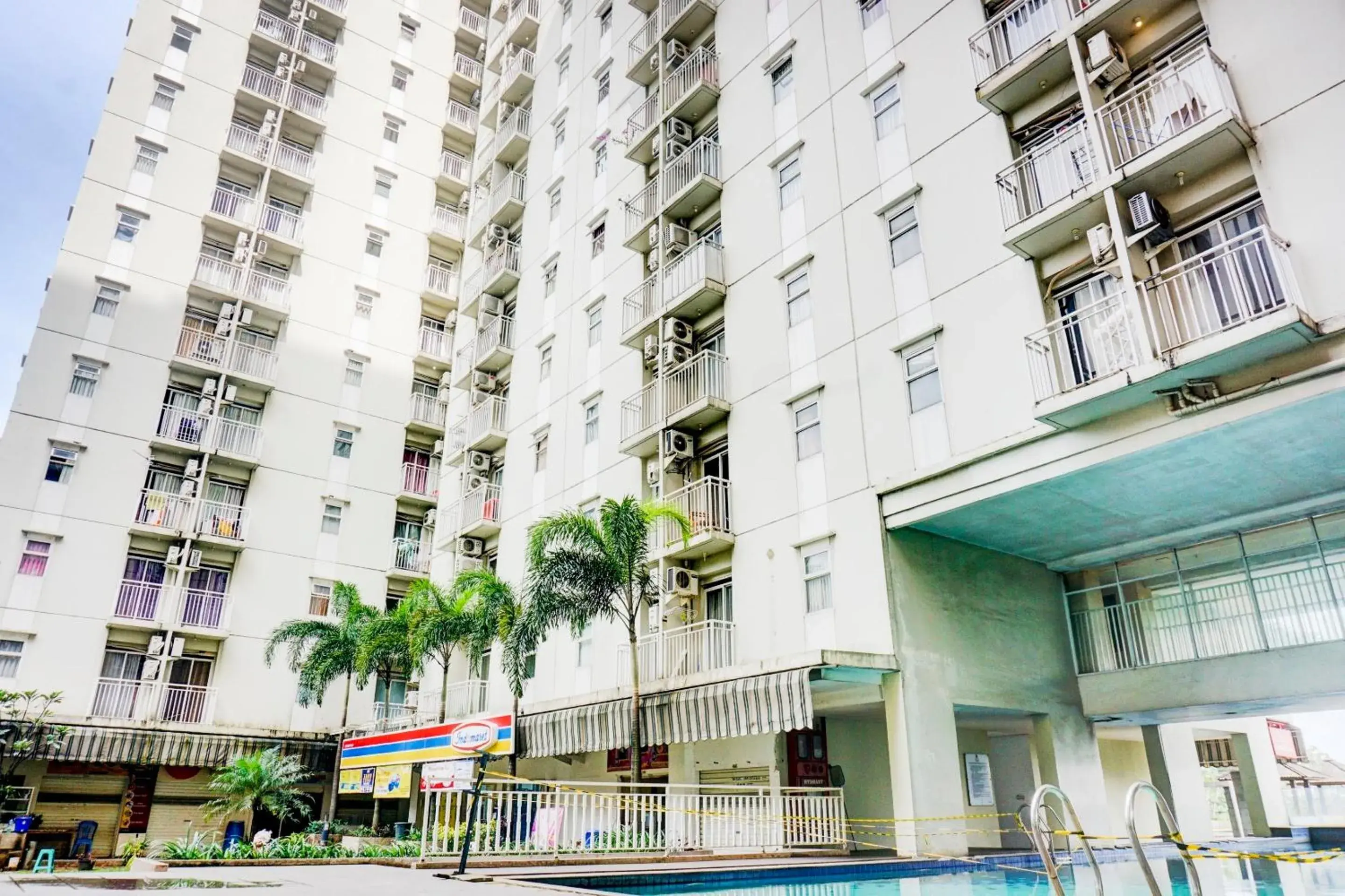 Property building in OYO 90230 Skyland Bogor Valley Property building in OYO 90230 Skyland Bogor Valley