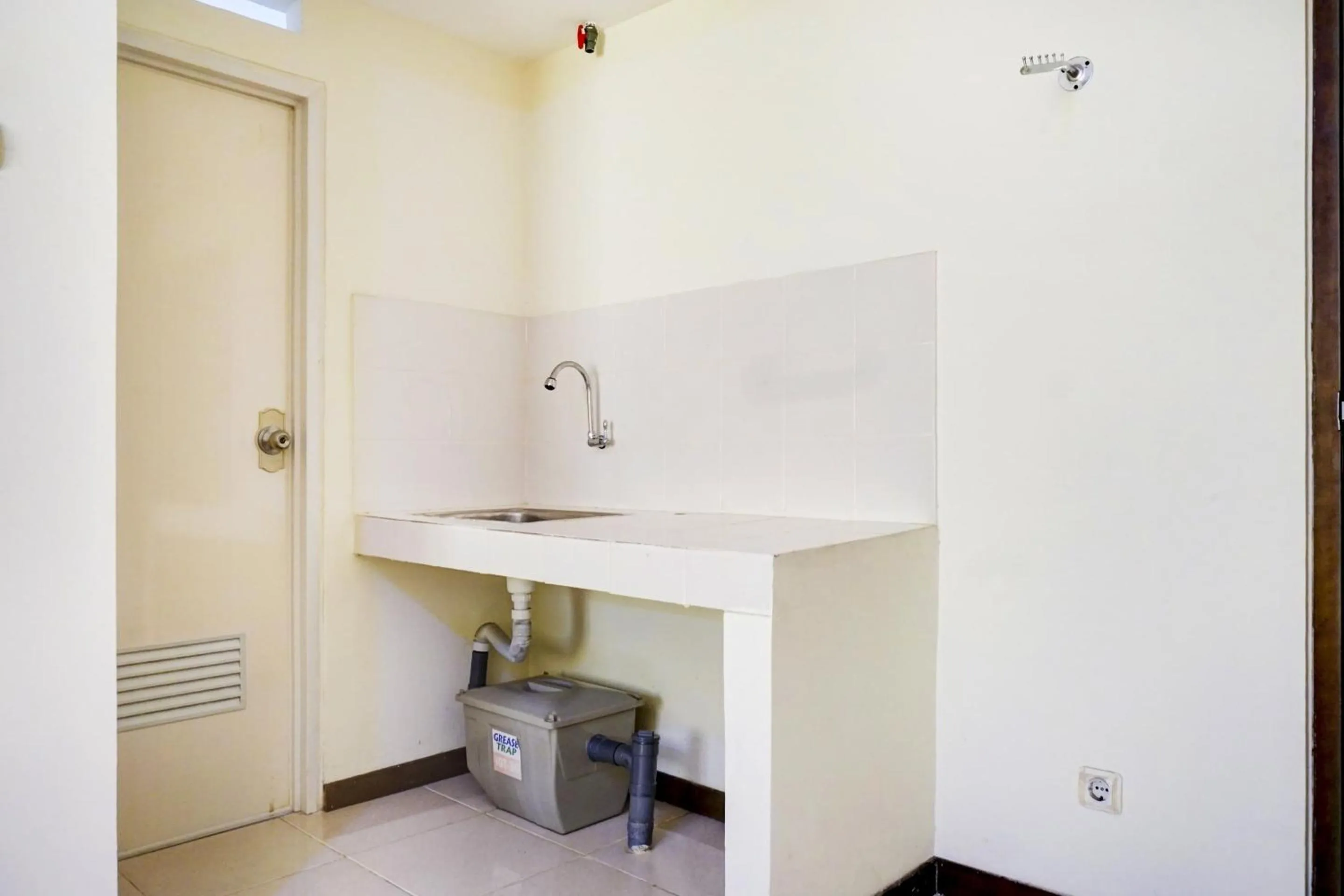 Bedroom in Hotel O Apartemen Bogor Valley