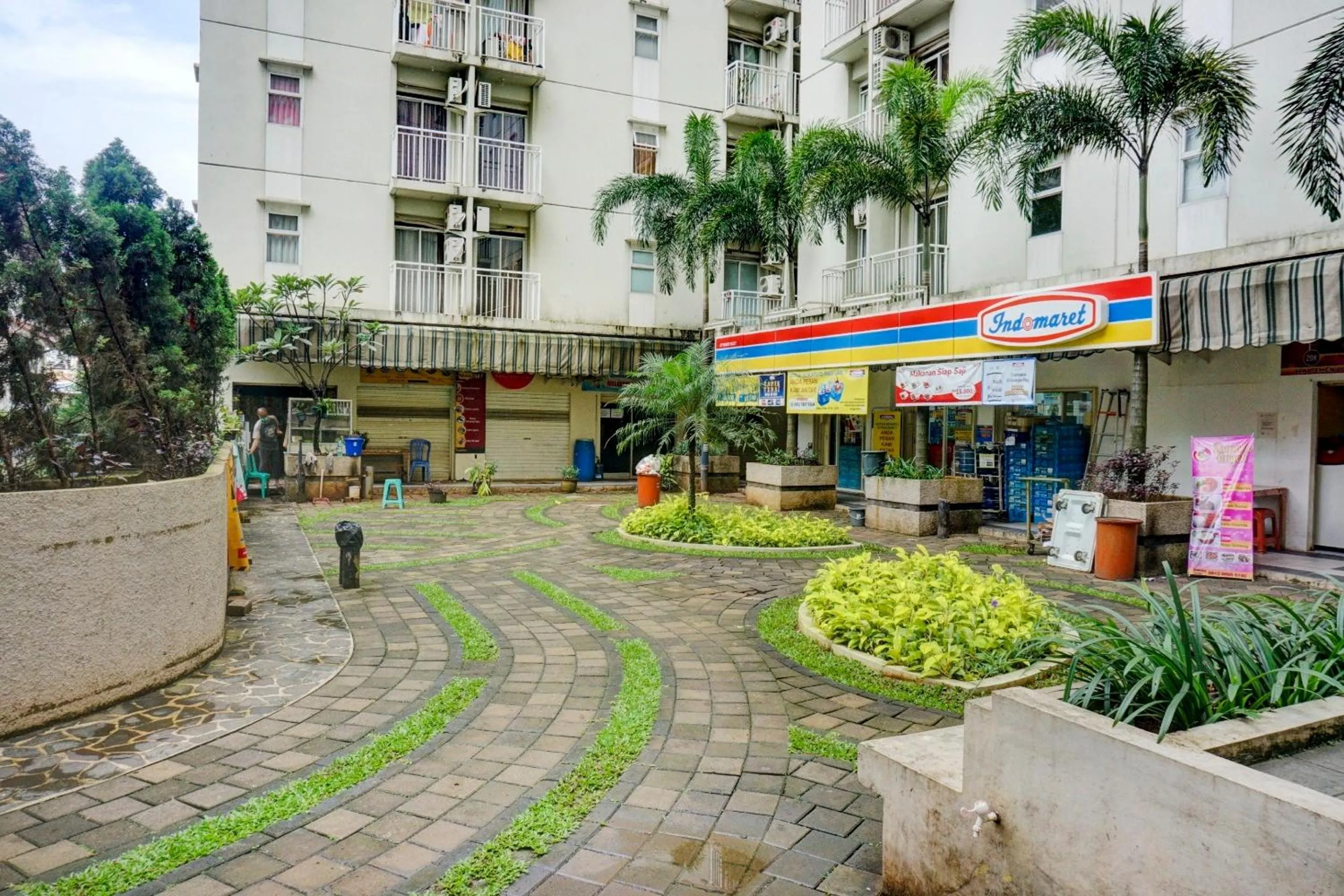 Garden in OYO 90230 Skyland Bogor Valley