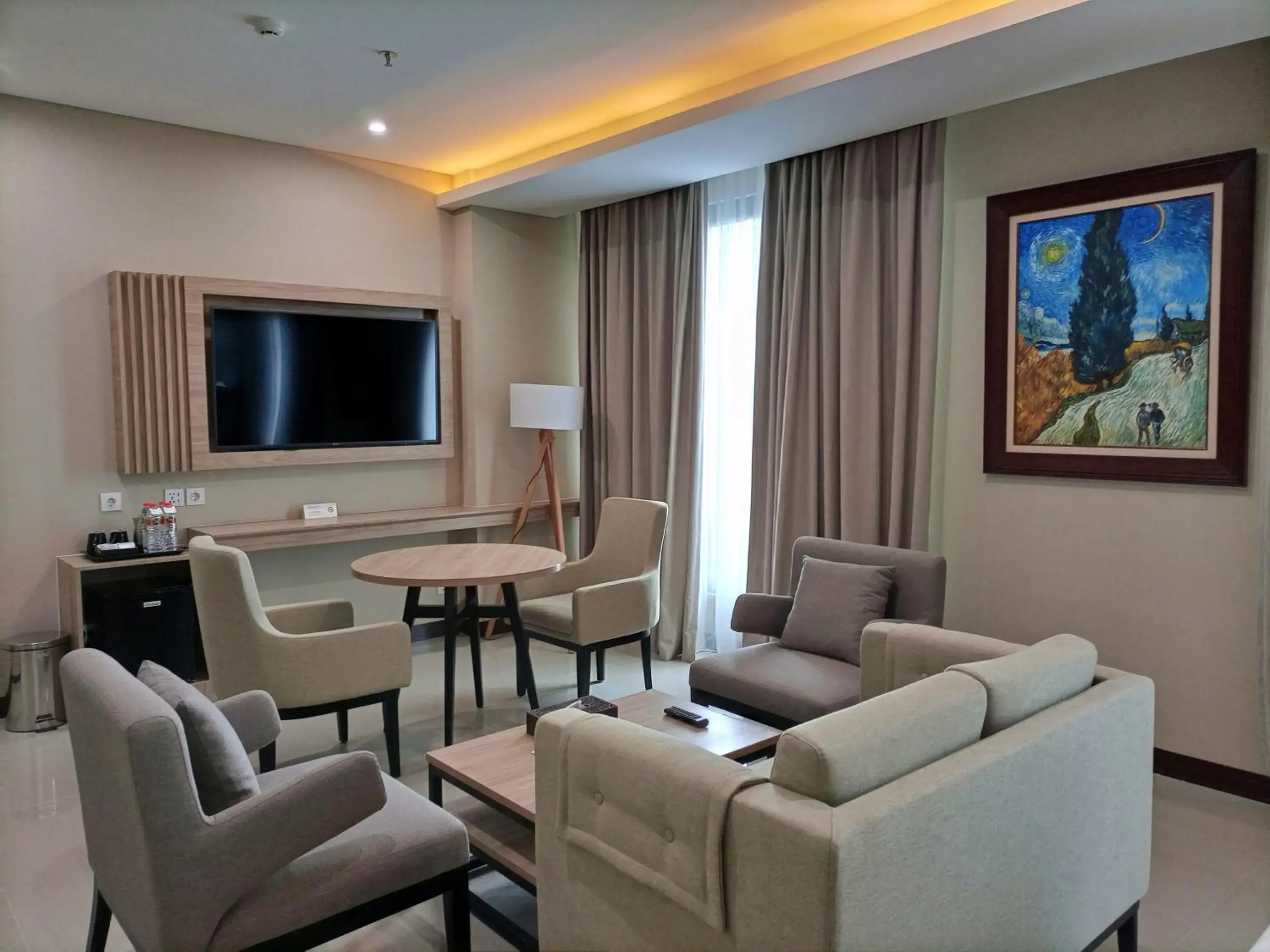 Living room in Braling Grand Hotel Purbalingga, Azana Hotels Collection Living room in Braling Grand Hotel Purbalingga, Azana Hotels Collection