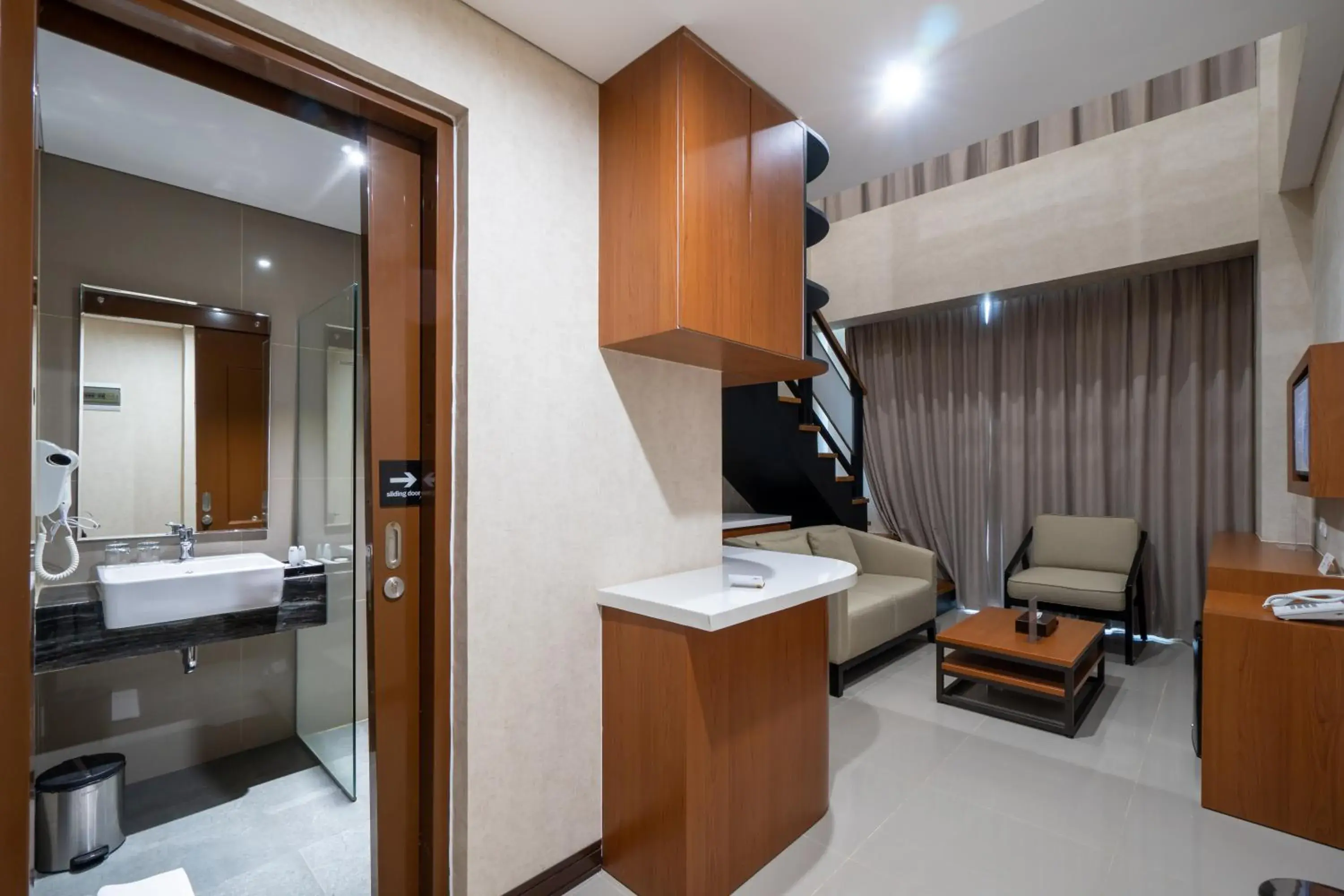 Living room in Braling Grand Hotel Purbalingga, Azana Hotels Collection Living room in Braling Grand Hotel Purbalingga, Azana Hotels Collection