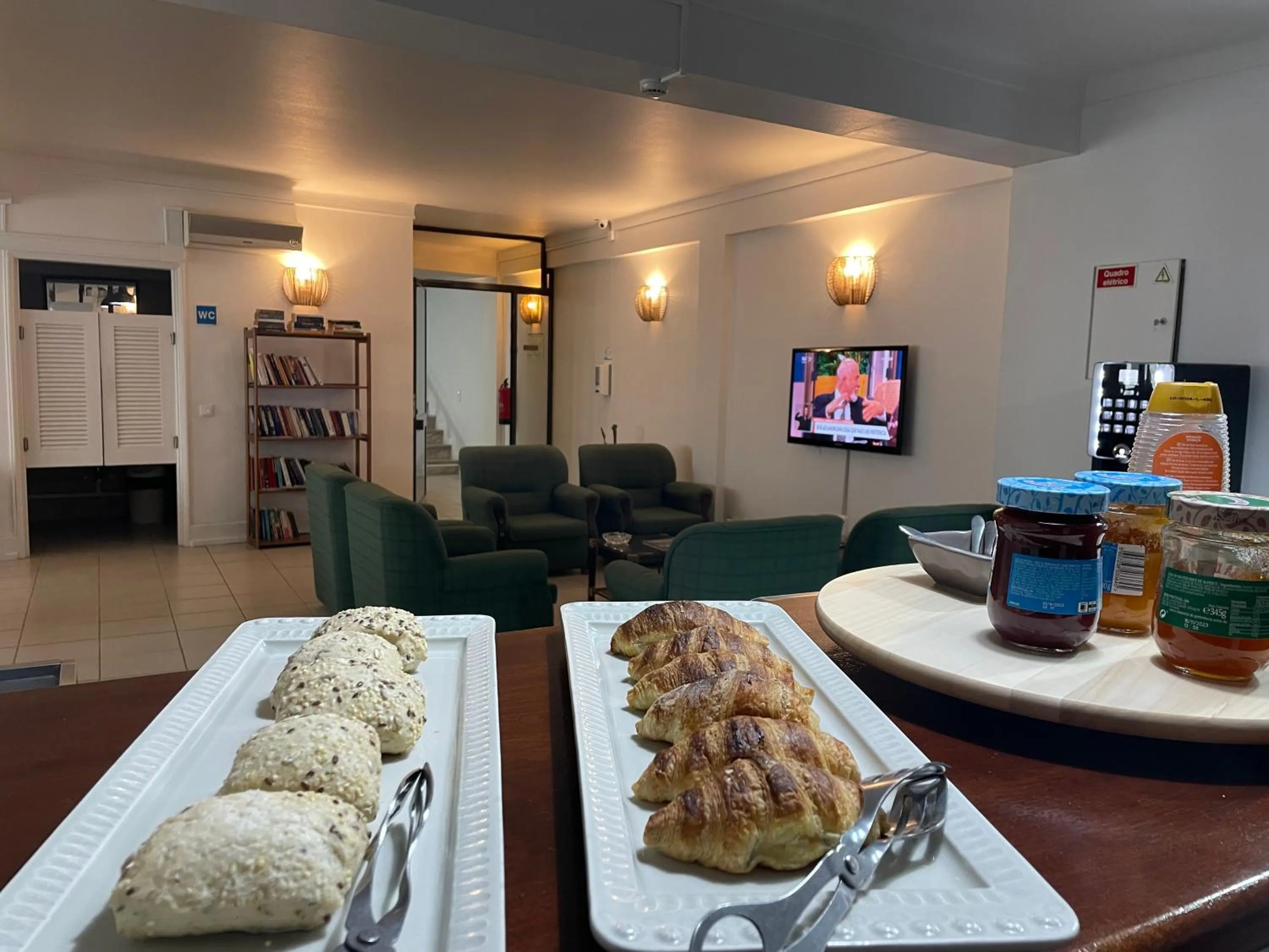 Breakfast in Hotel Ilha