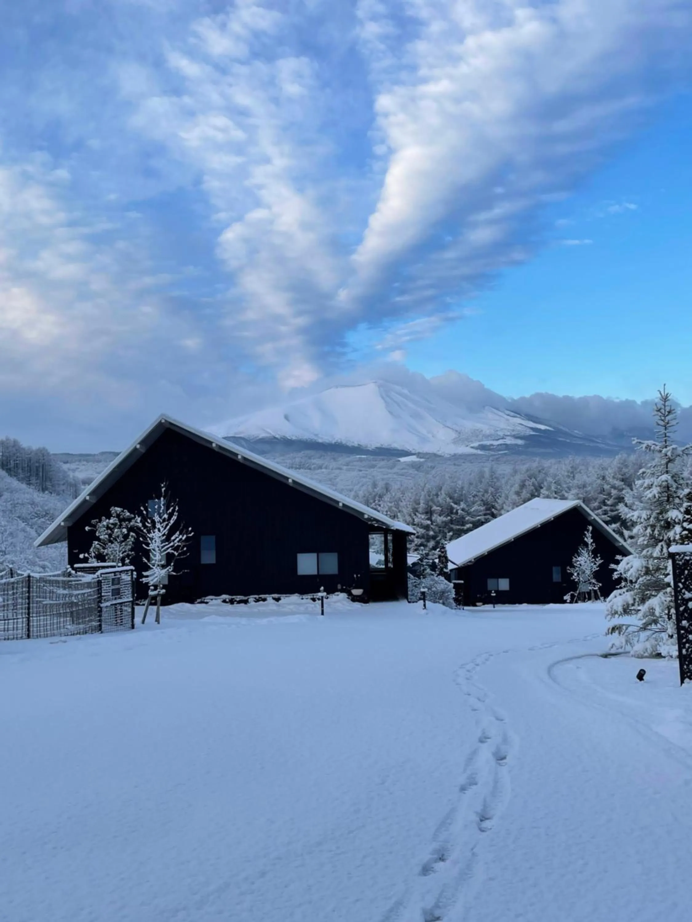 Property building in Asama Kuzanbo