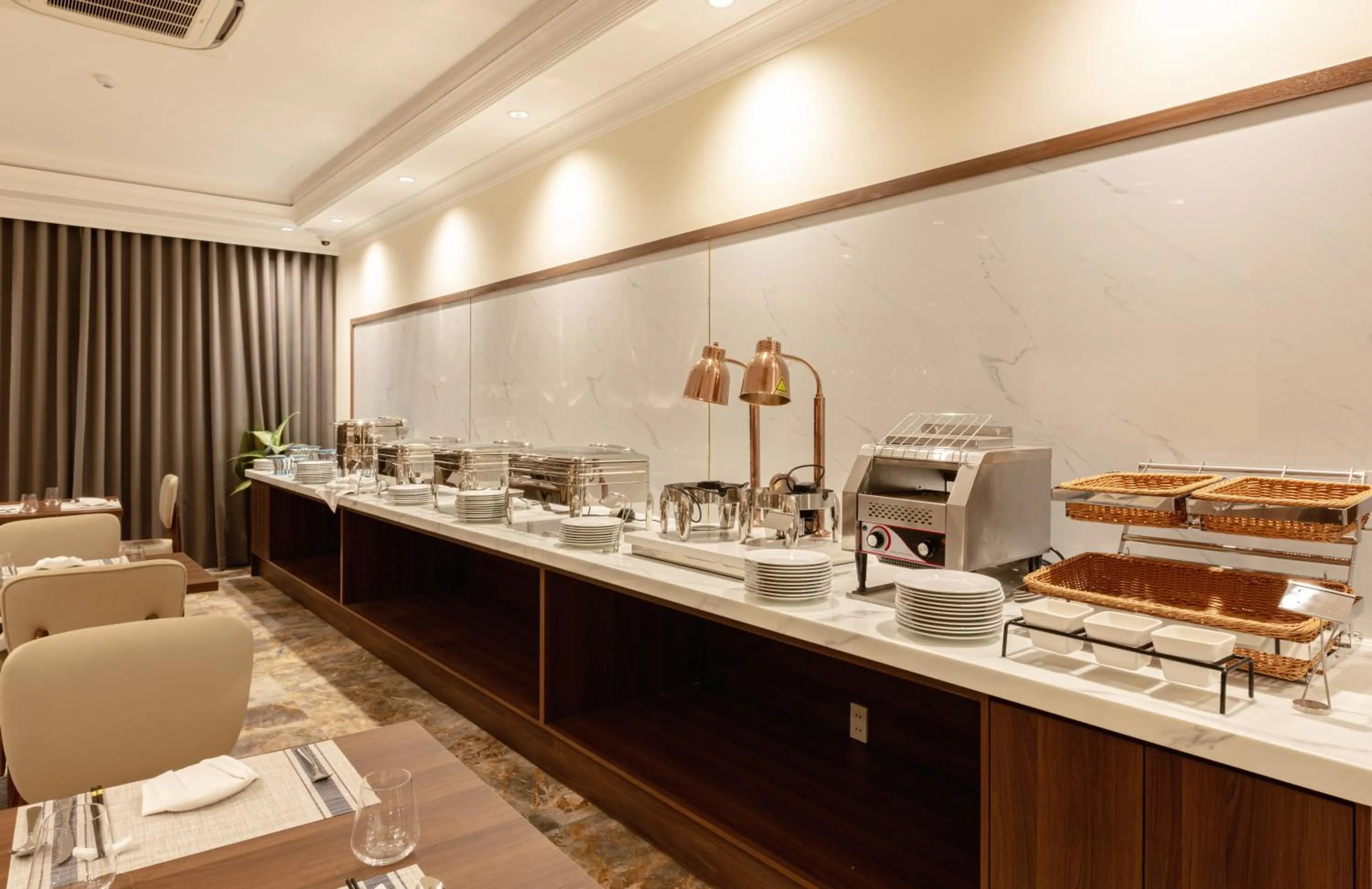 Restaurant/places to eat in PHU THANG GRAND HOTEL