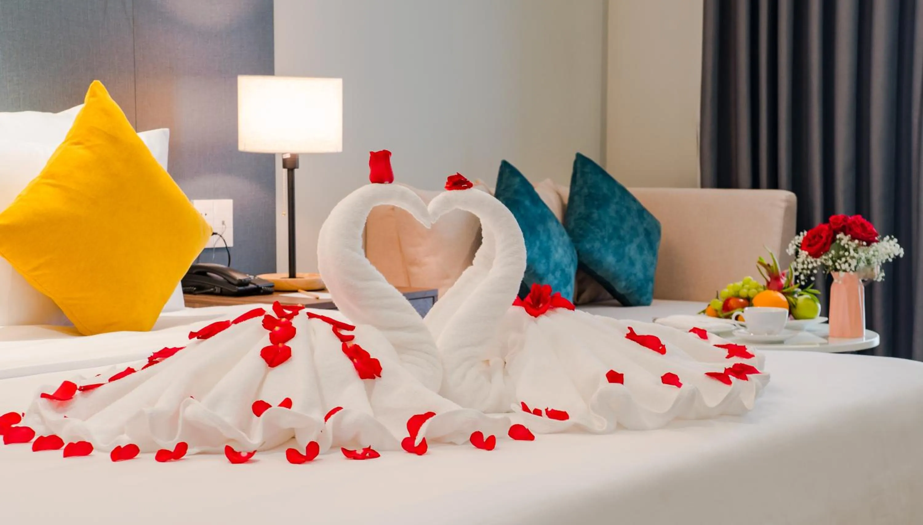 Bed in PHU THANG GRAND HOTEL