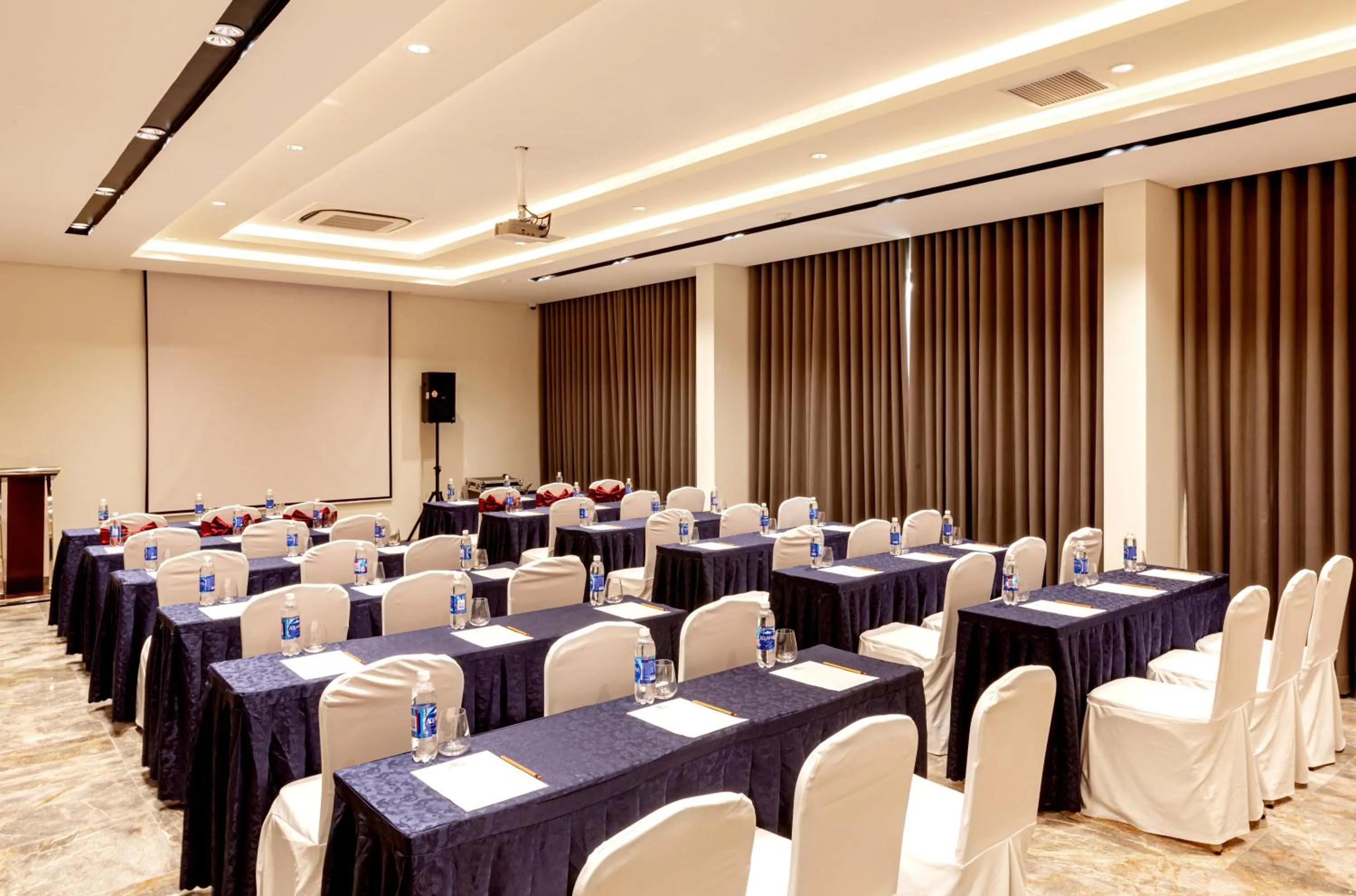 Meeting/conference room in PHU THANG GRAND HOTEL