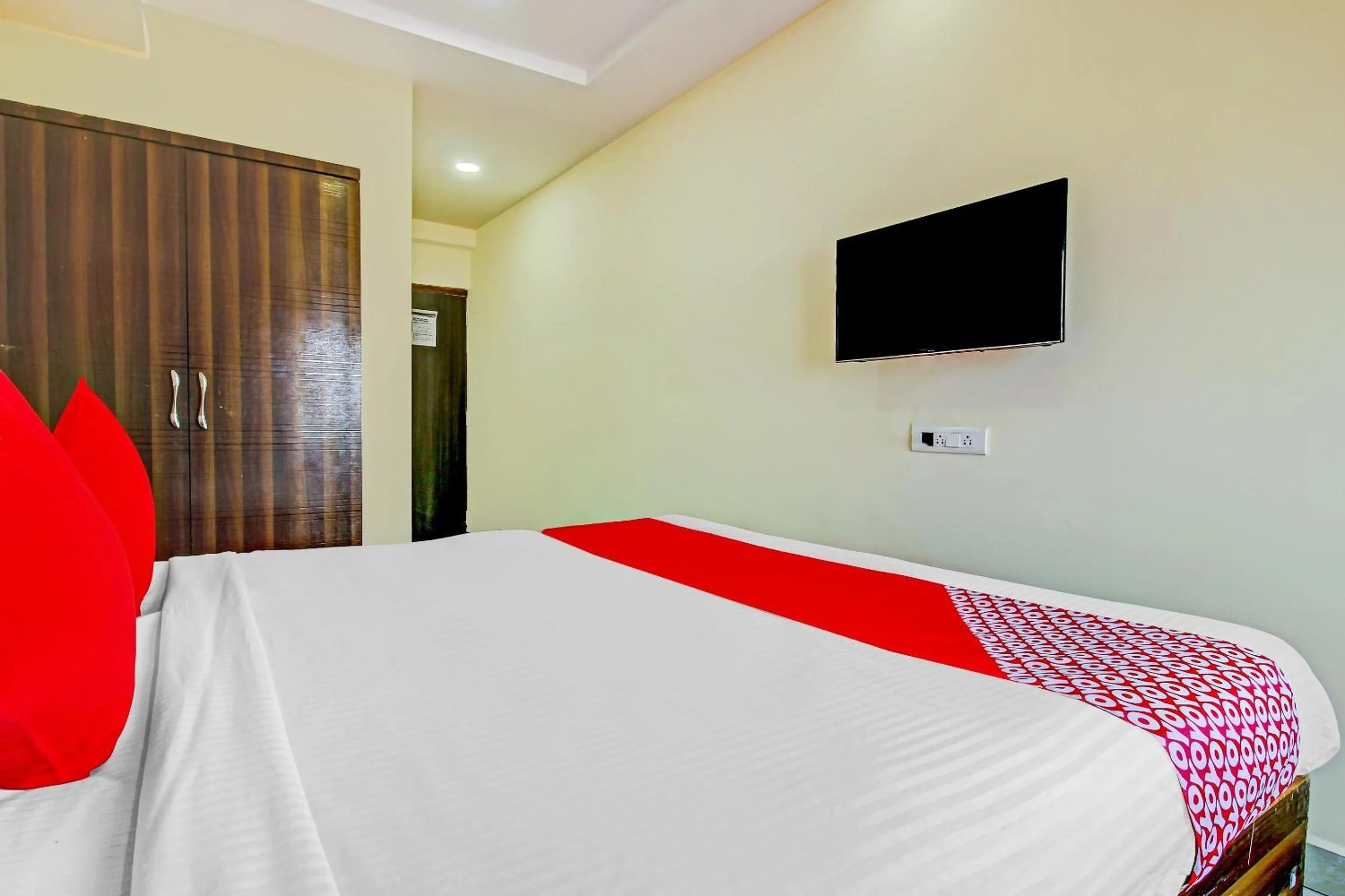 Bedroom, Bed in Hotel O Adhin Residency