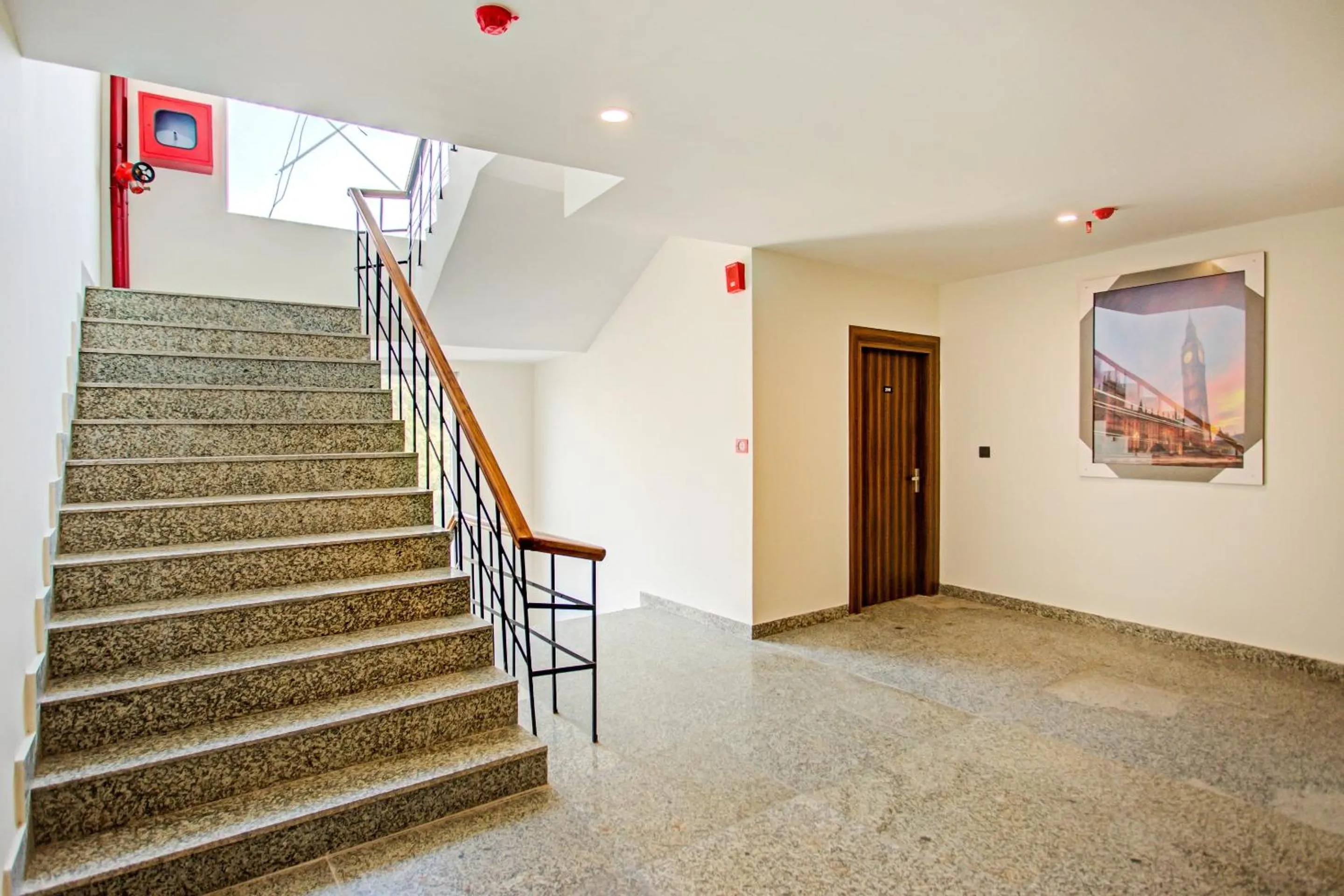 Lobby or reception in Townhouse The Madhav Sector 58 Noida Near ISKCON Temple Noida