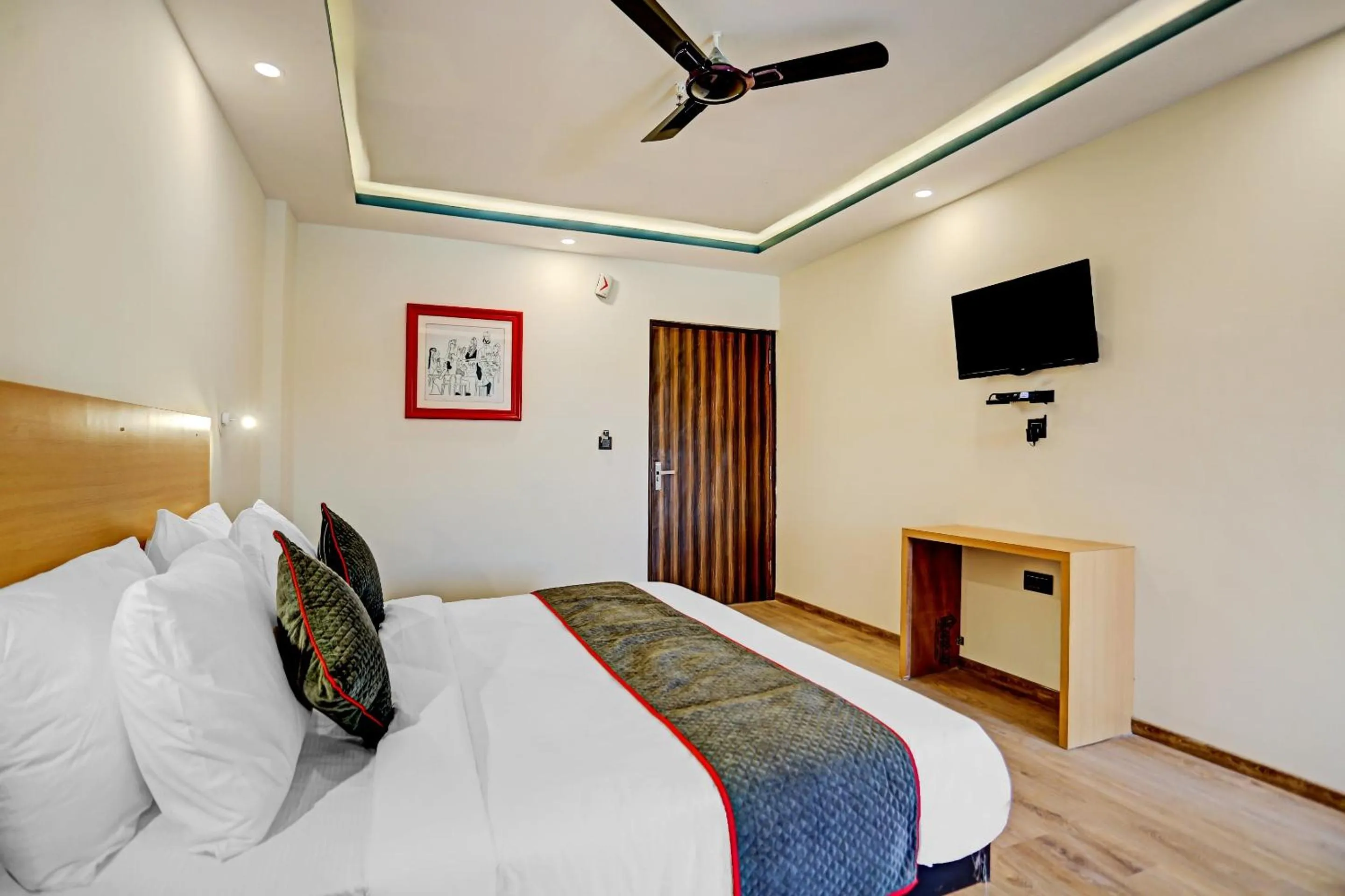 Bedroom, Bed in Townhouse The Madhav Sector 58 Noida Near ISKCON Temple Noida