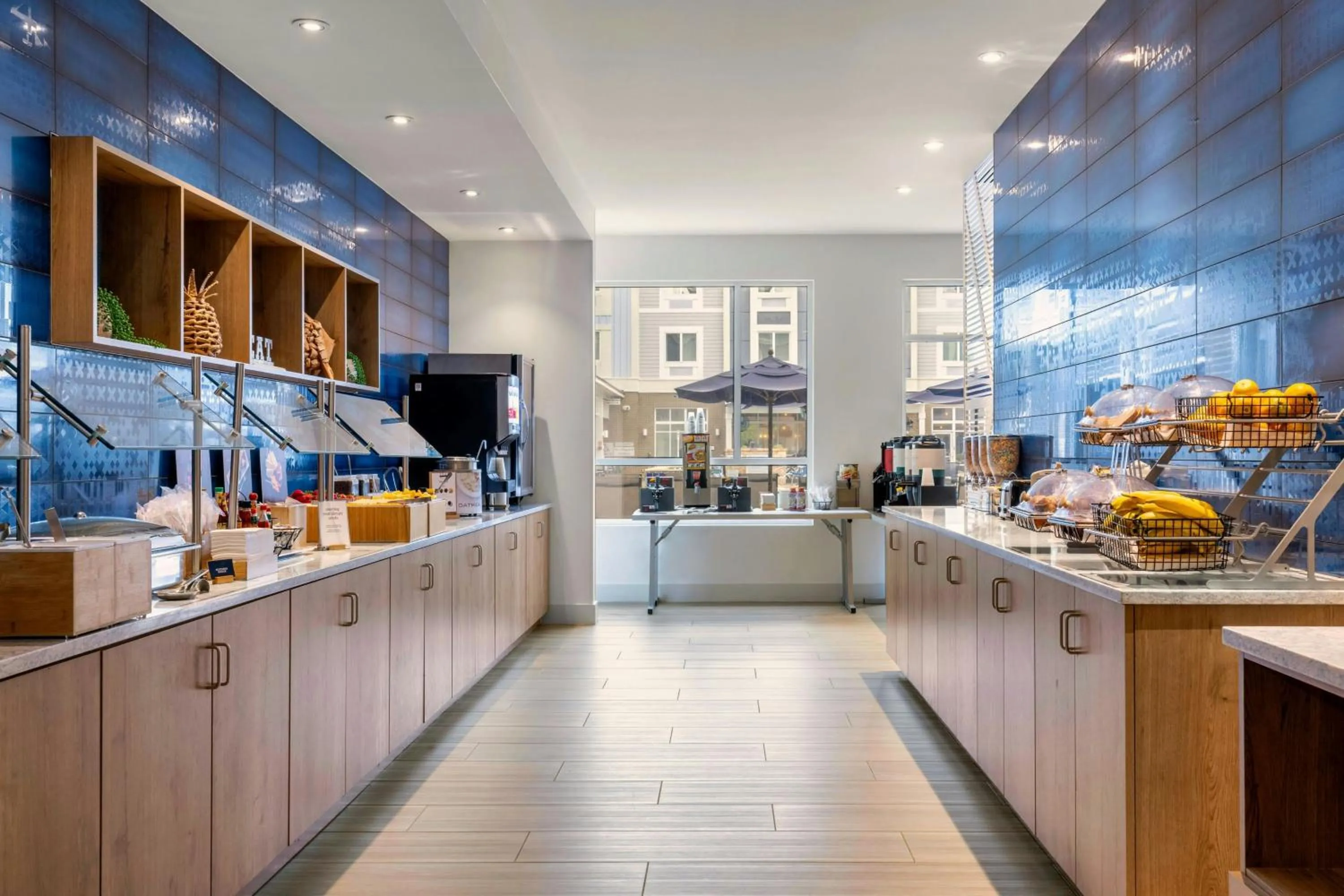 Breakfast in SpringHill Suites by Marriott Amelia Island